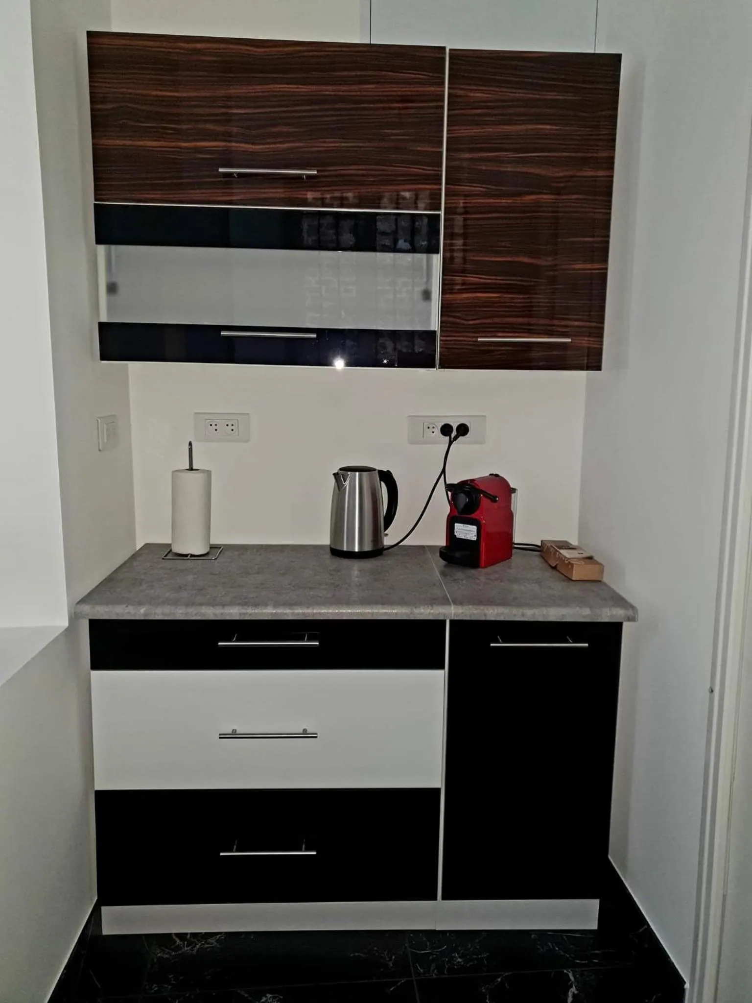 kitchen in LA FORTERESSE - Jacuzzi/Sauna - Centre Historique