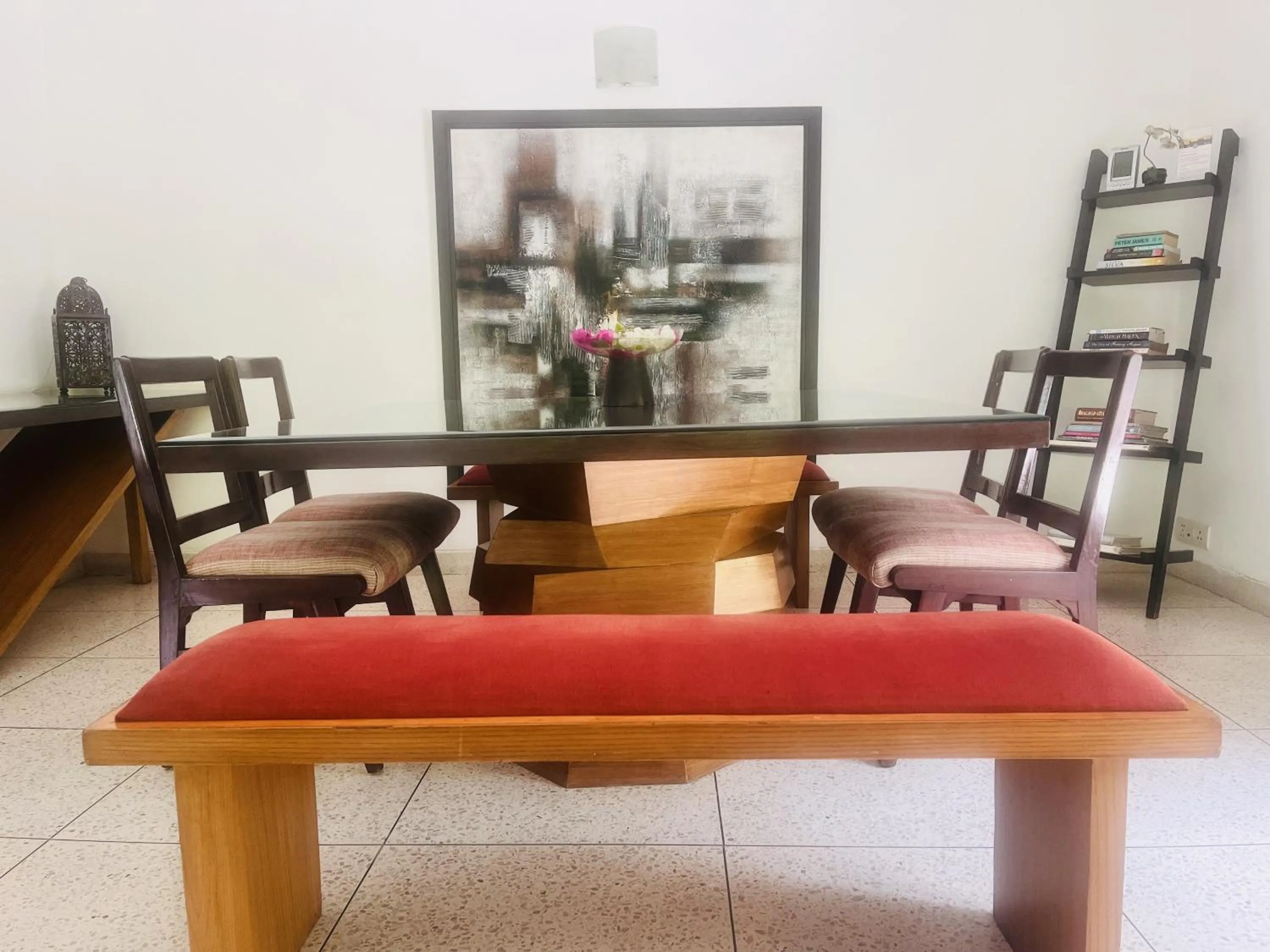 Dining area in Thikana Delhi ( Boutique B&B)