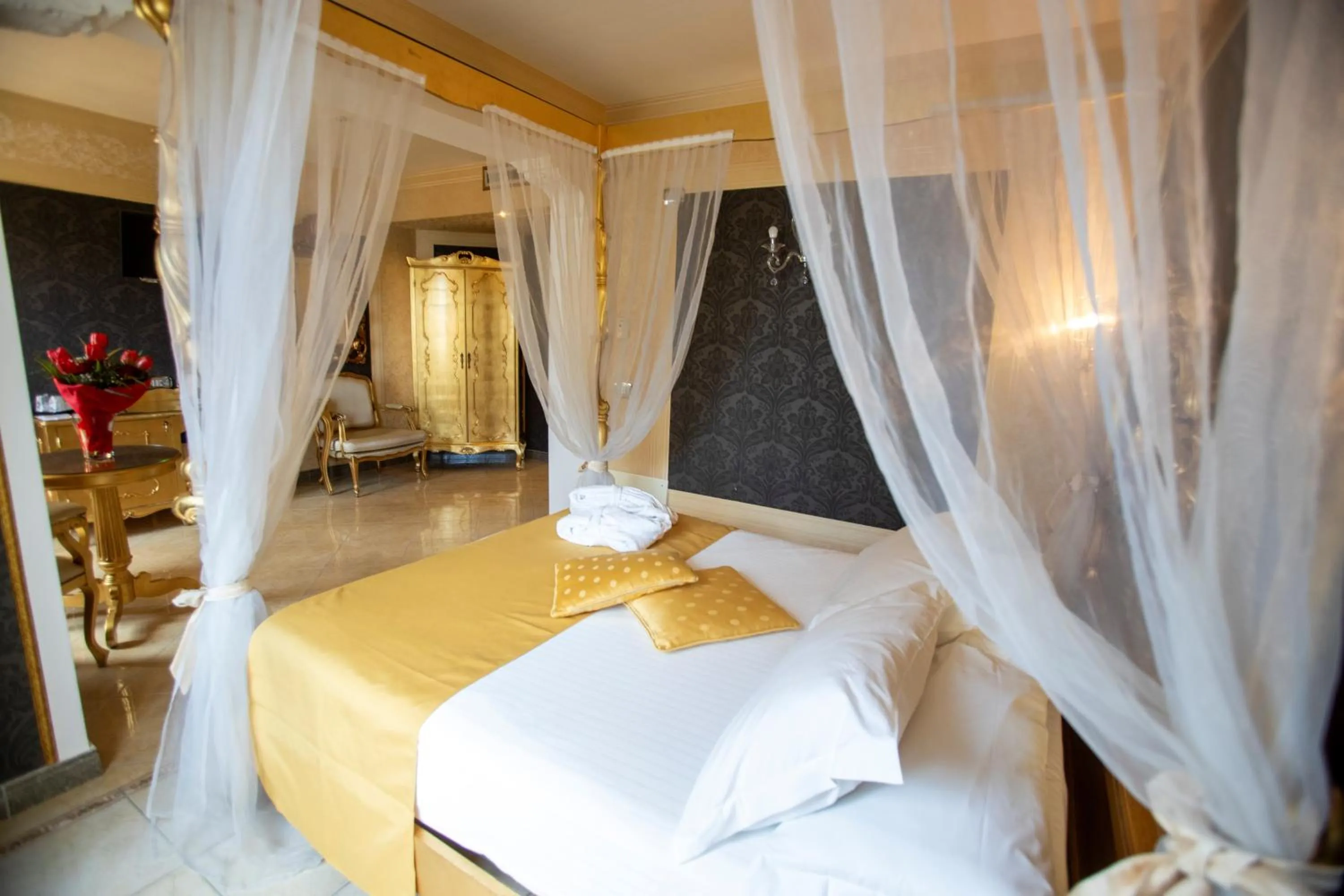 Photo of the whole room, Bed in Hotel Il Principe