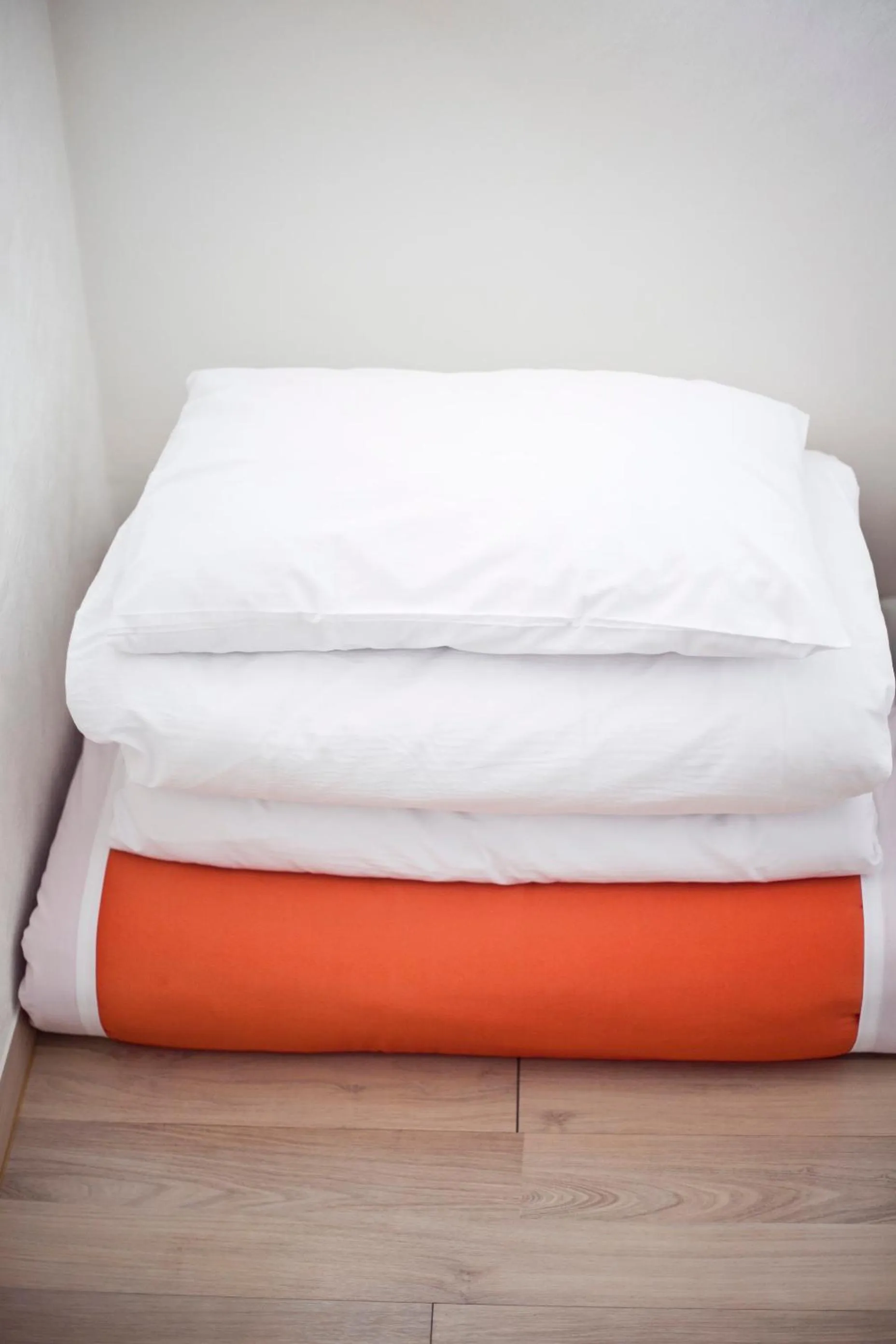 Decorative detail, Bed in Ari House