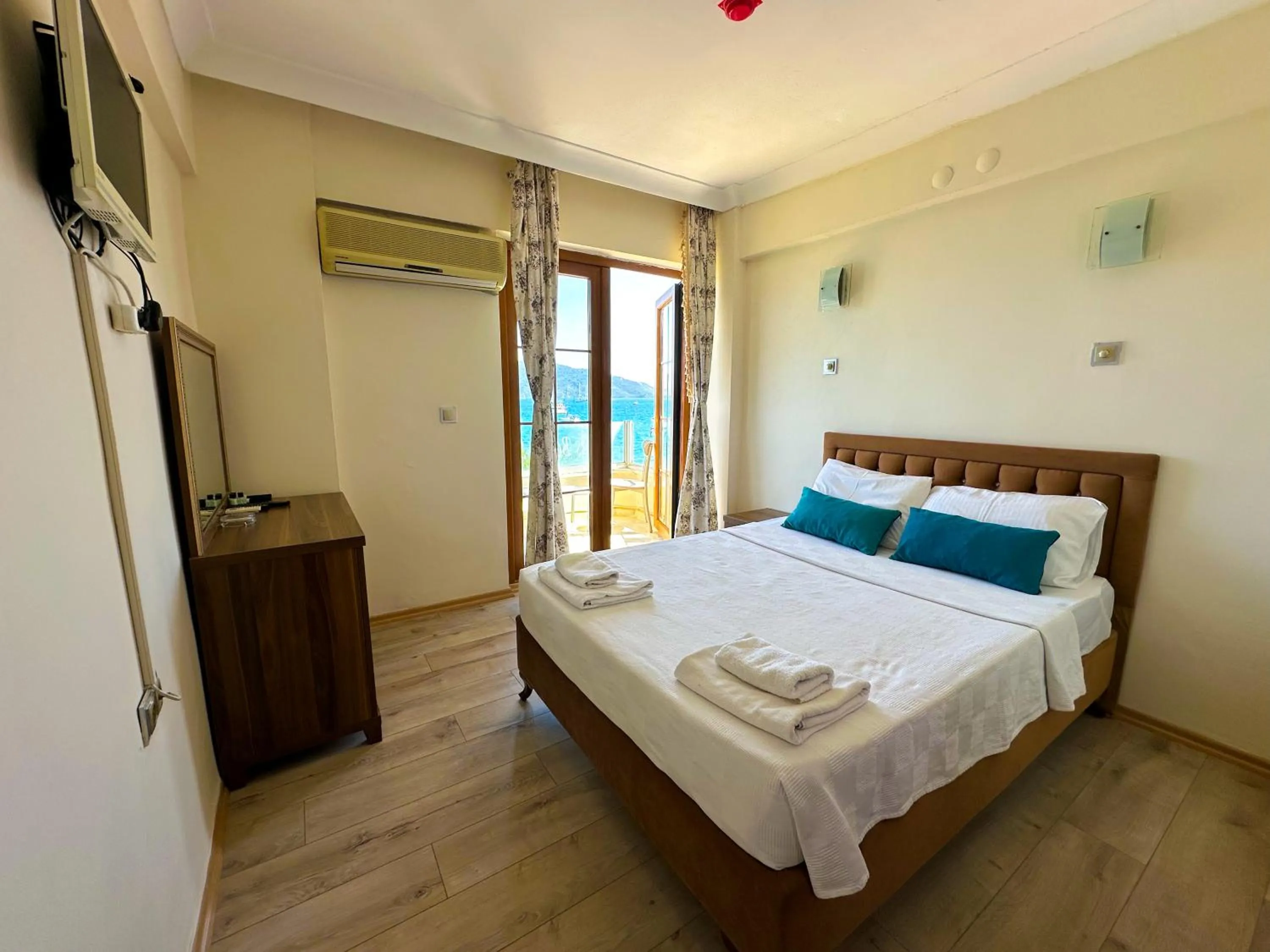 Sea view, Bed in Reis Beach Hotel
