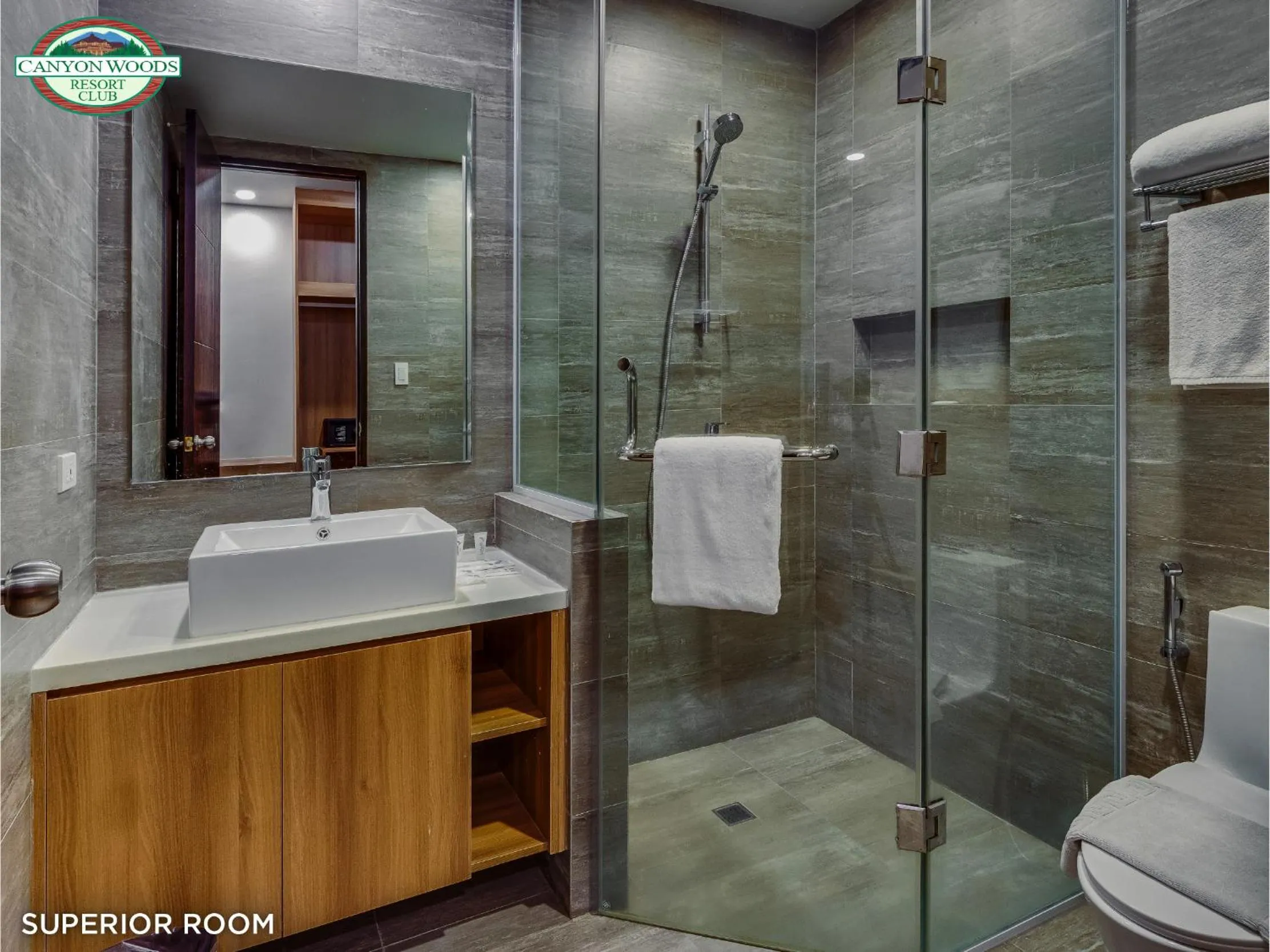 Shower in Canyon Woods Resort Club Tagaytay