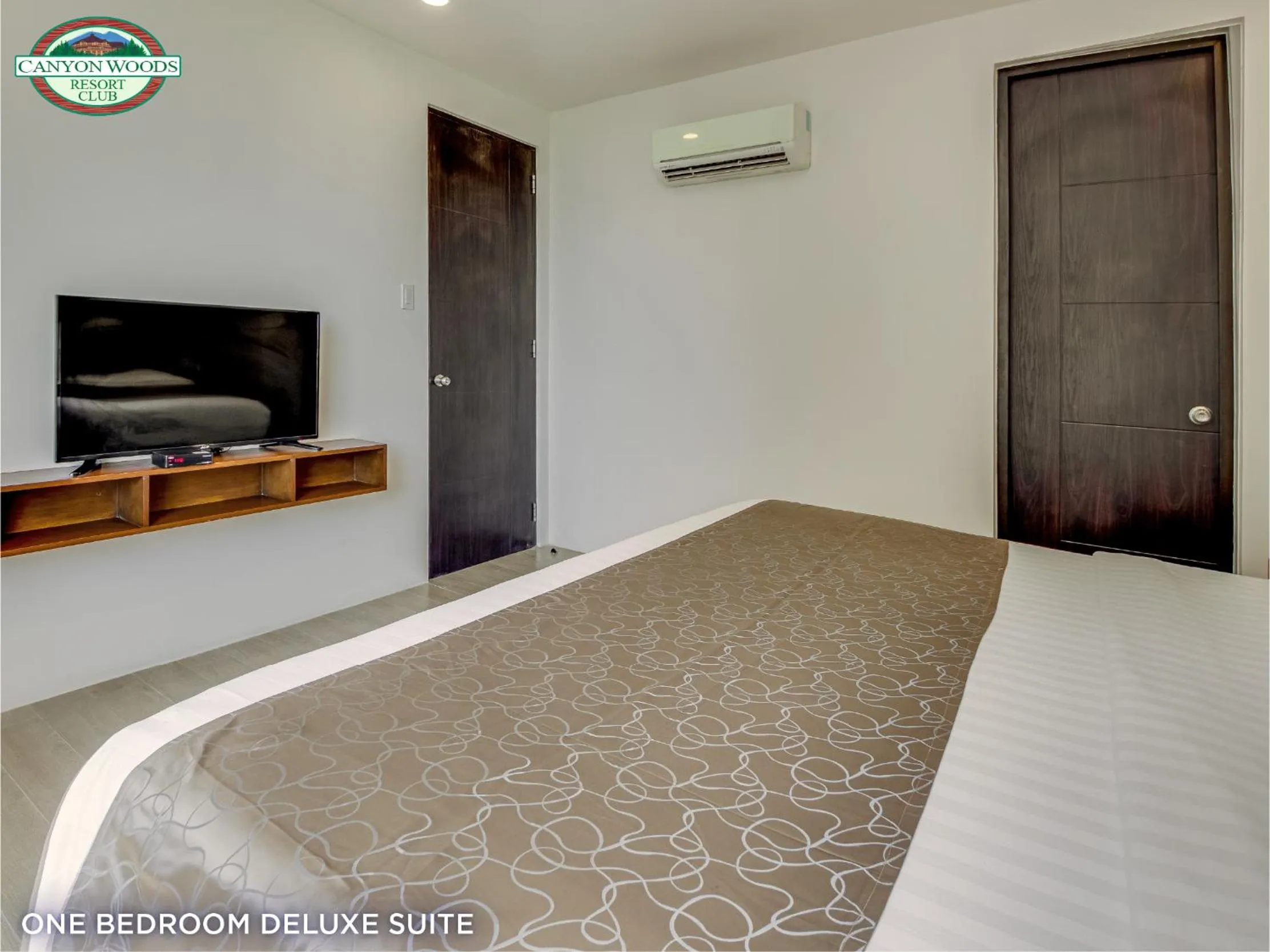 Bed in Canyon Woods Resort Club Tagaytay
