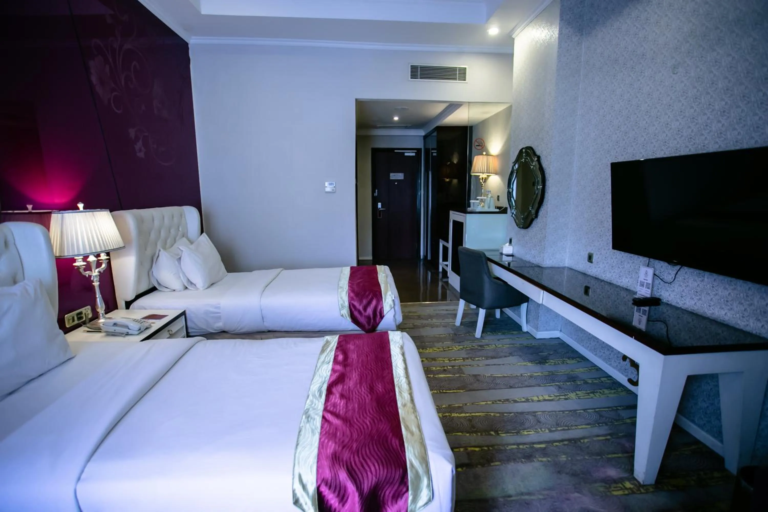 Bed in Sutanraja Hotel & Convention Centre