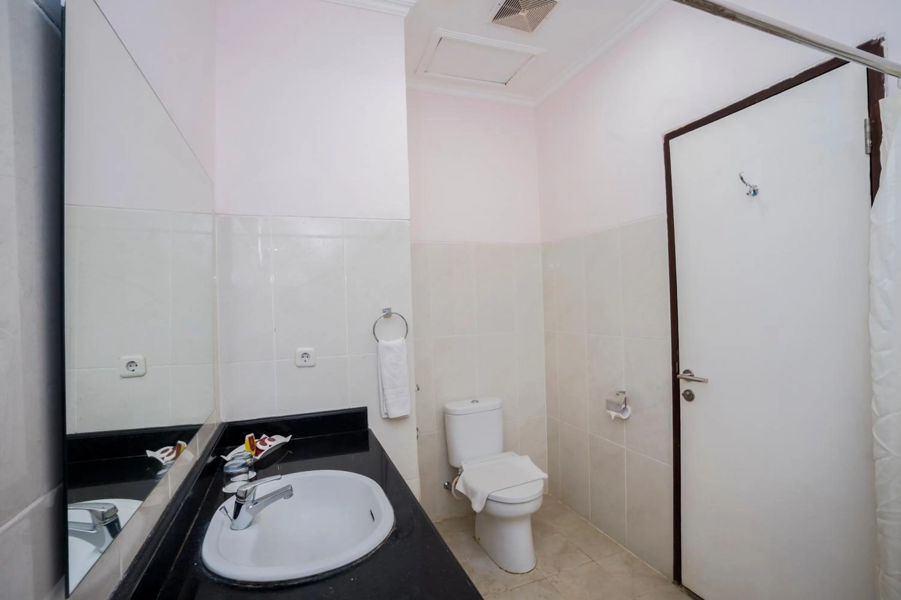 Sutanraja Hotel & Convention Centre