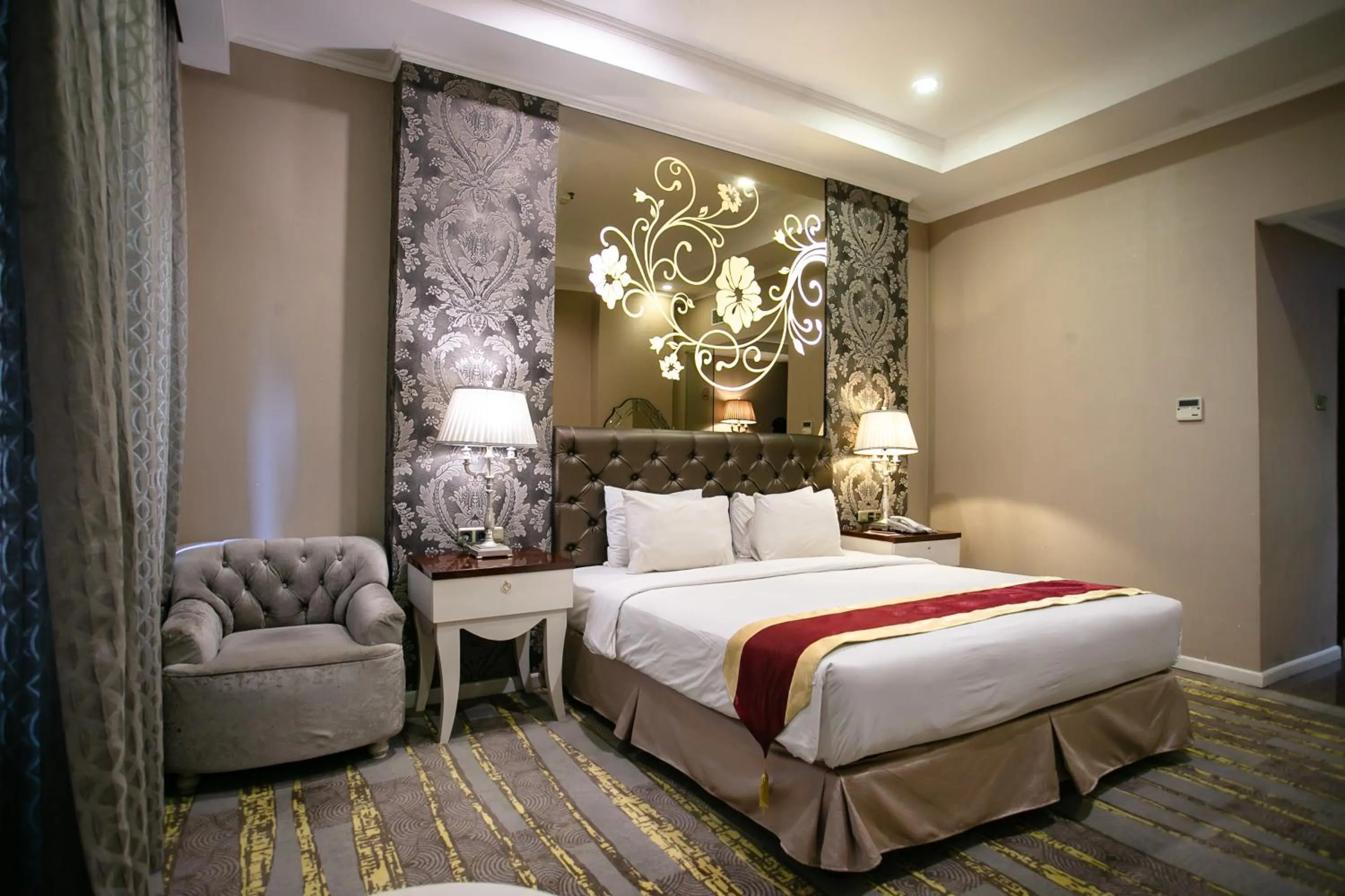 Bed in Sutanraja Hotel & Convention Centre