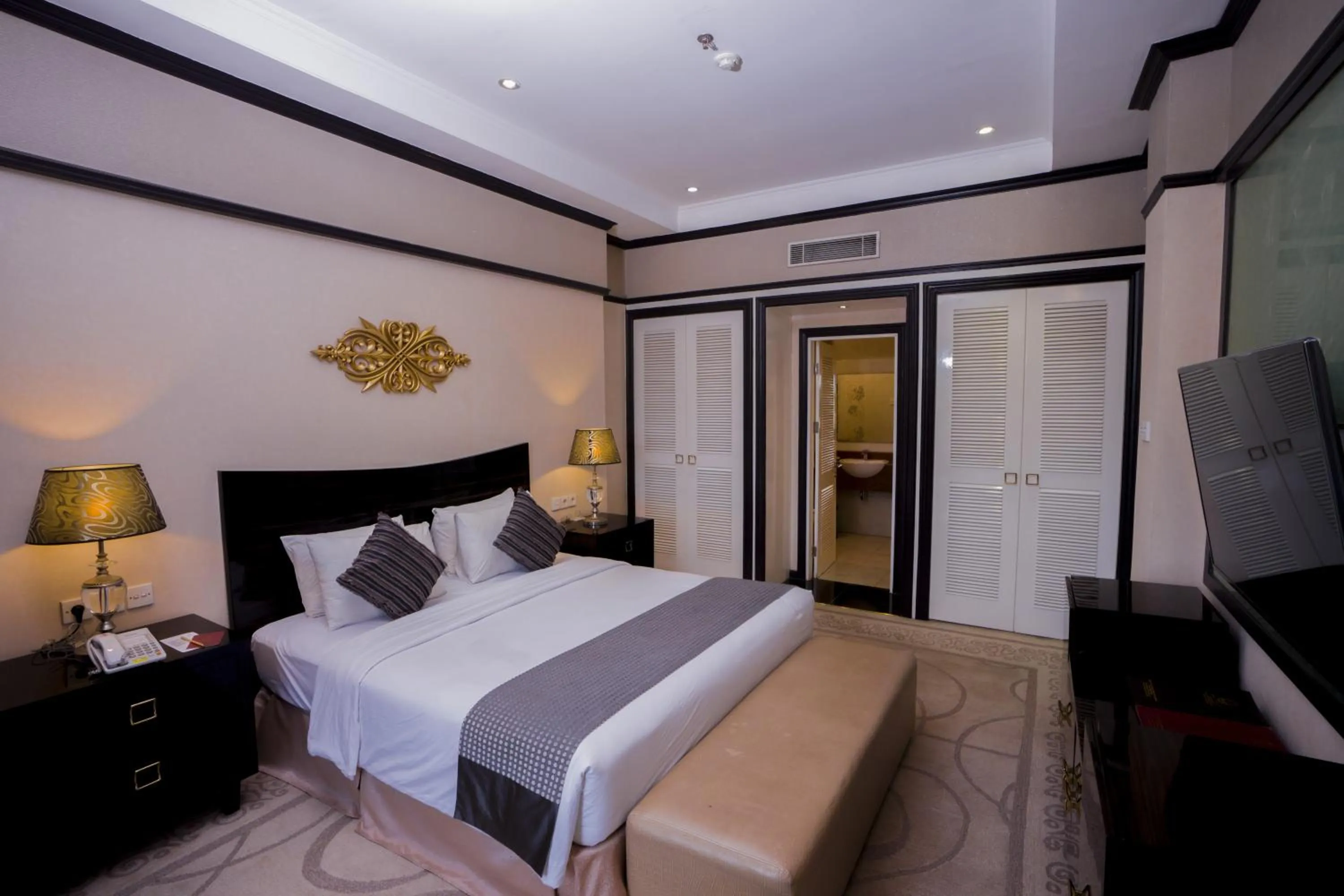 Bed in Sutanraja Hotel & Convention Centre