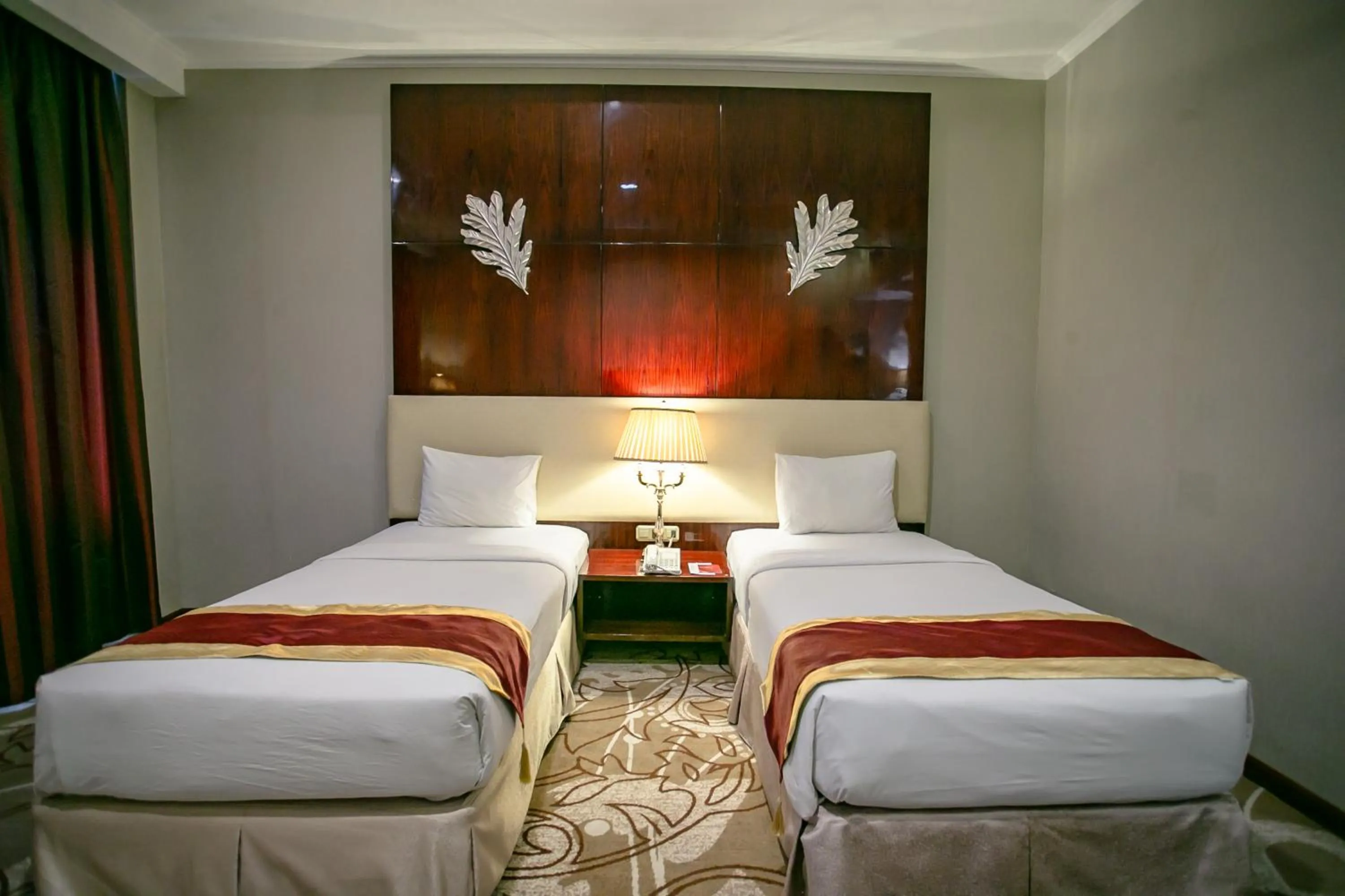 Bed in Sutanraja Hotel & Convention Centre