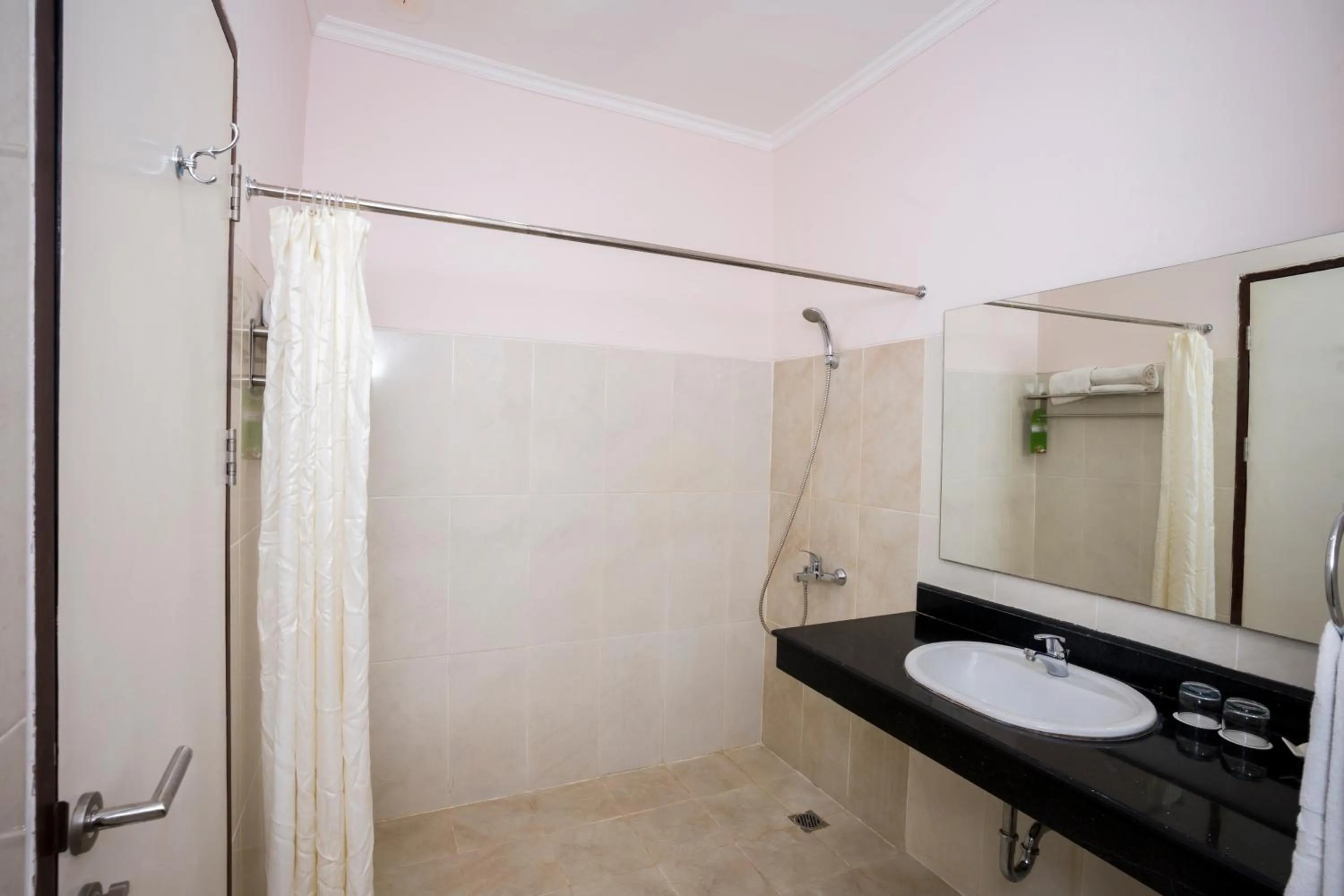 Sutanraja Hotel & Convention Centre