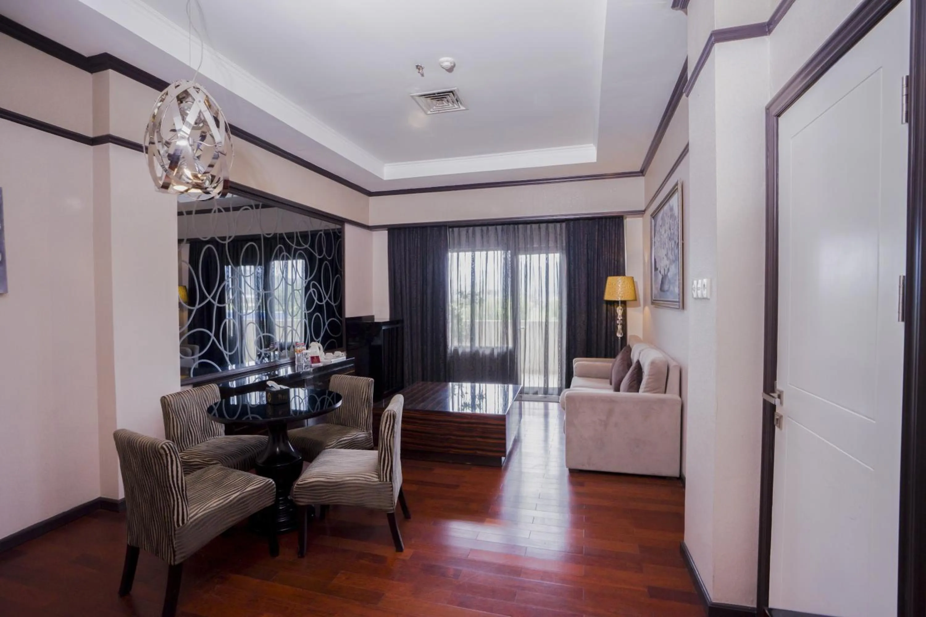 Sutanraja Hotel & Convention Centre