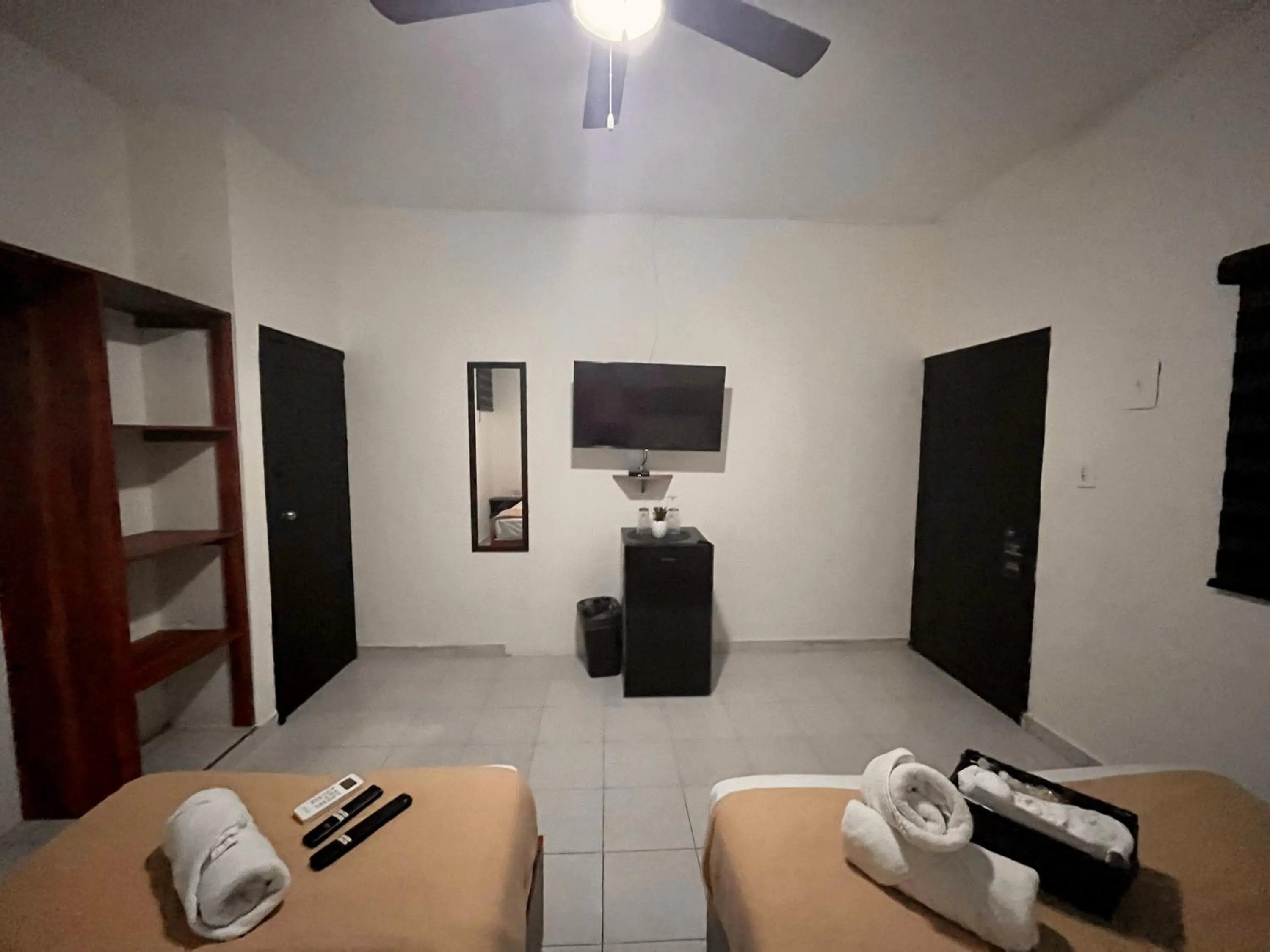 TV and multimedia, Bed in BALAM Playa - 15Th Ave