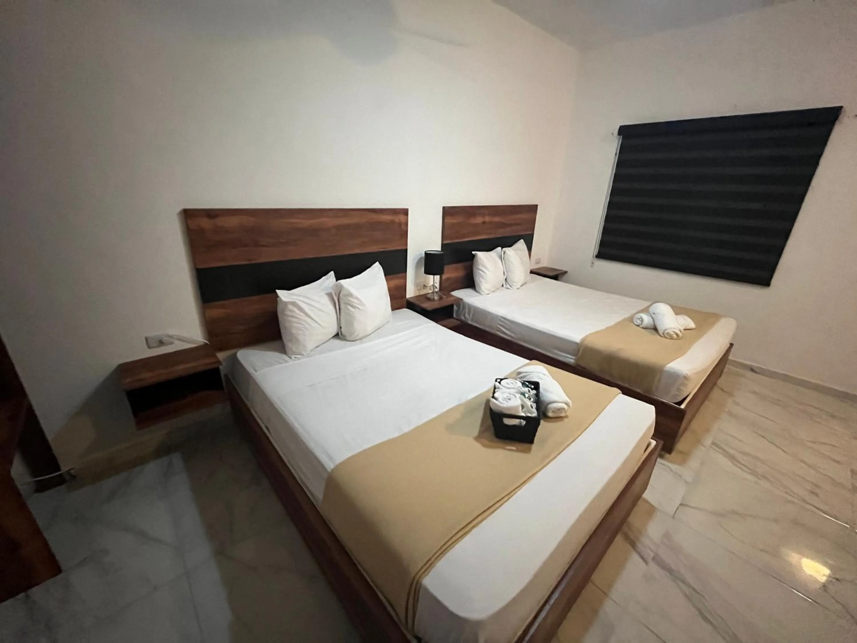 Photo of the whole room, Bed in BALAM Playa - 15Th Ave