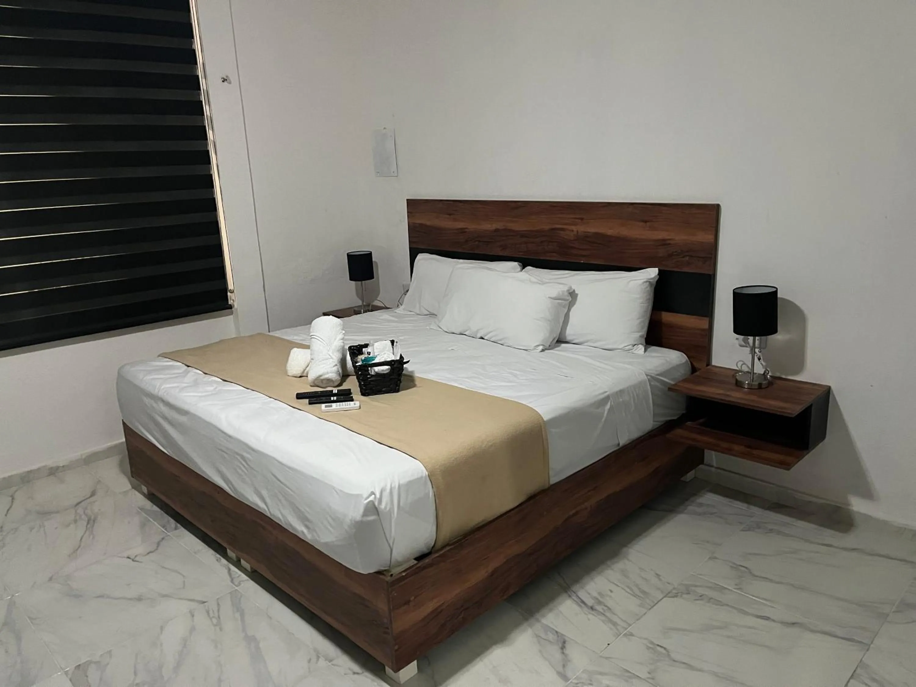 Photo of the whole room, Bed in BALAM Playa - 15Th Ave