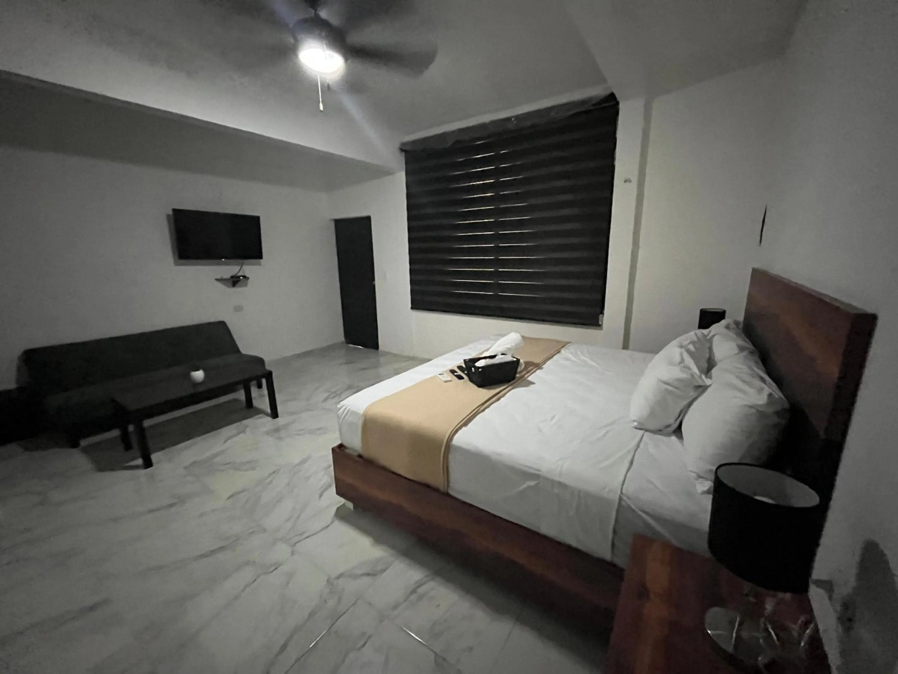 Photo of the whole room, Bed in BALAM Playa - 15Th Ave