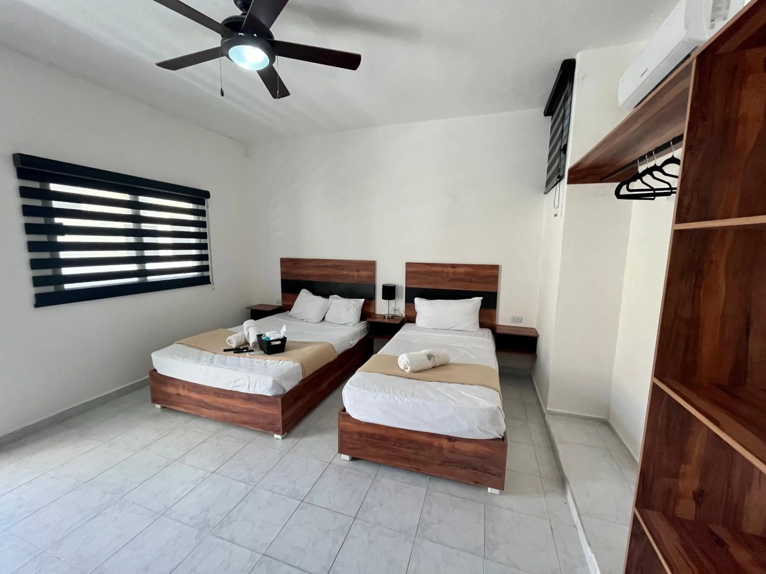 Photo of the whole room, Bed in BALAM Playa - 15Th Ave