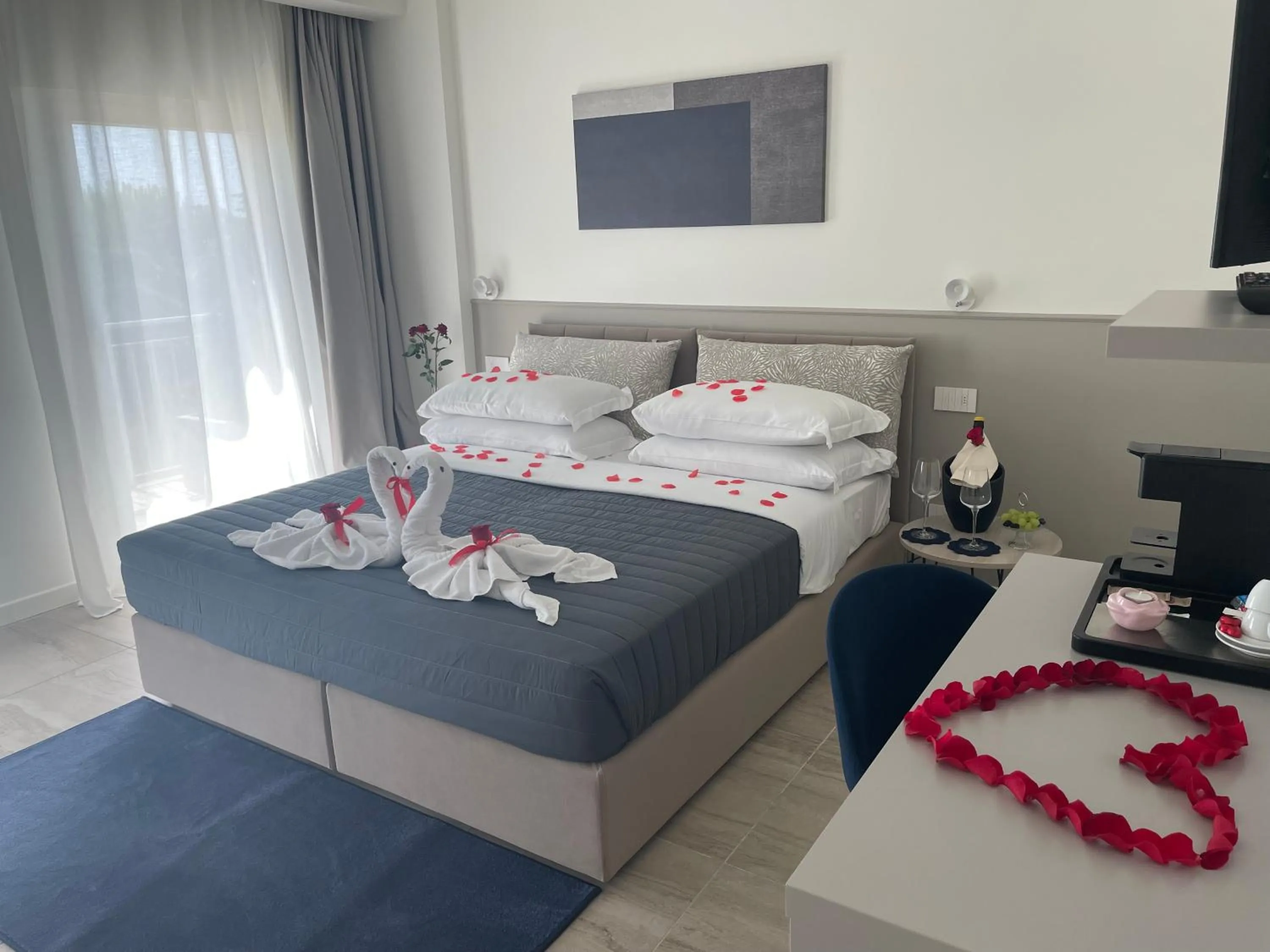 Bed in Hotel Petit Palais