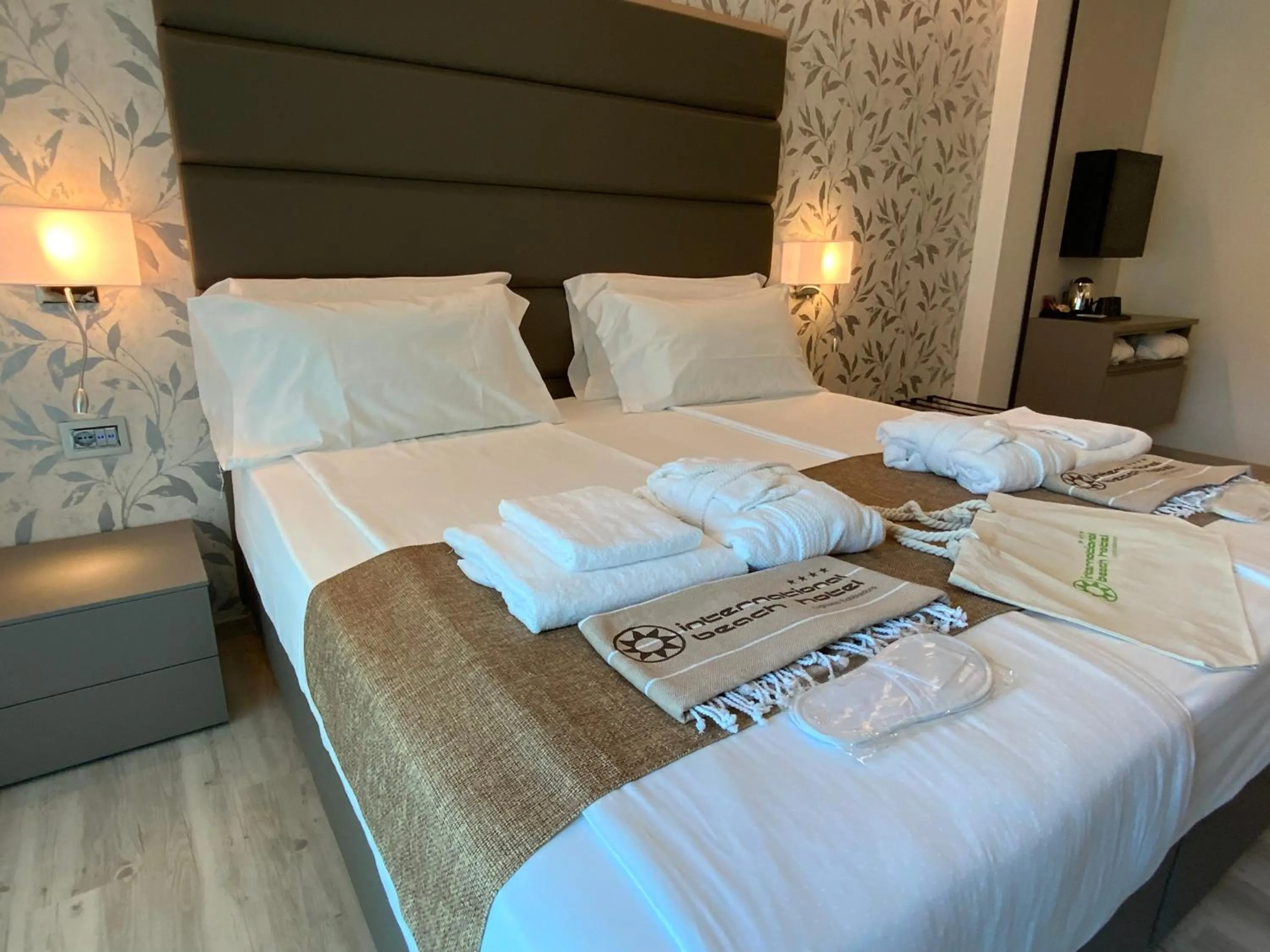 Bedroom, Bed in International Beach Hotel