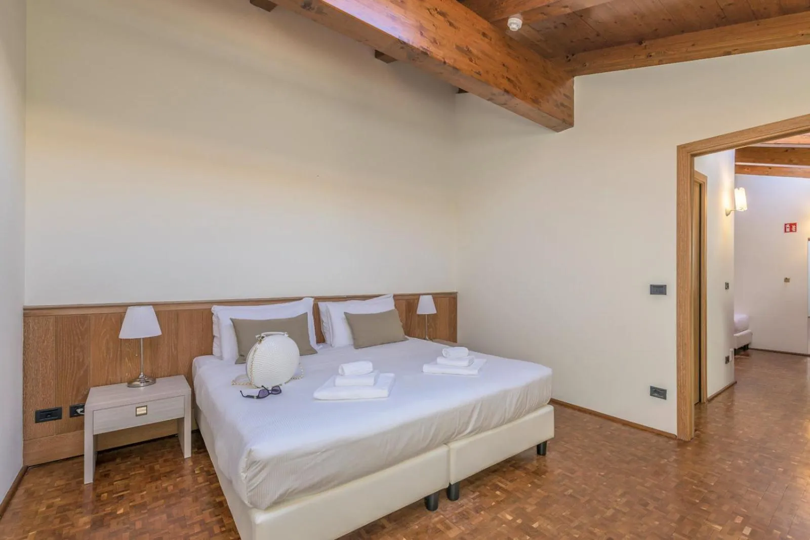 Bedroom, Bed in Hotel Golf Inn