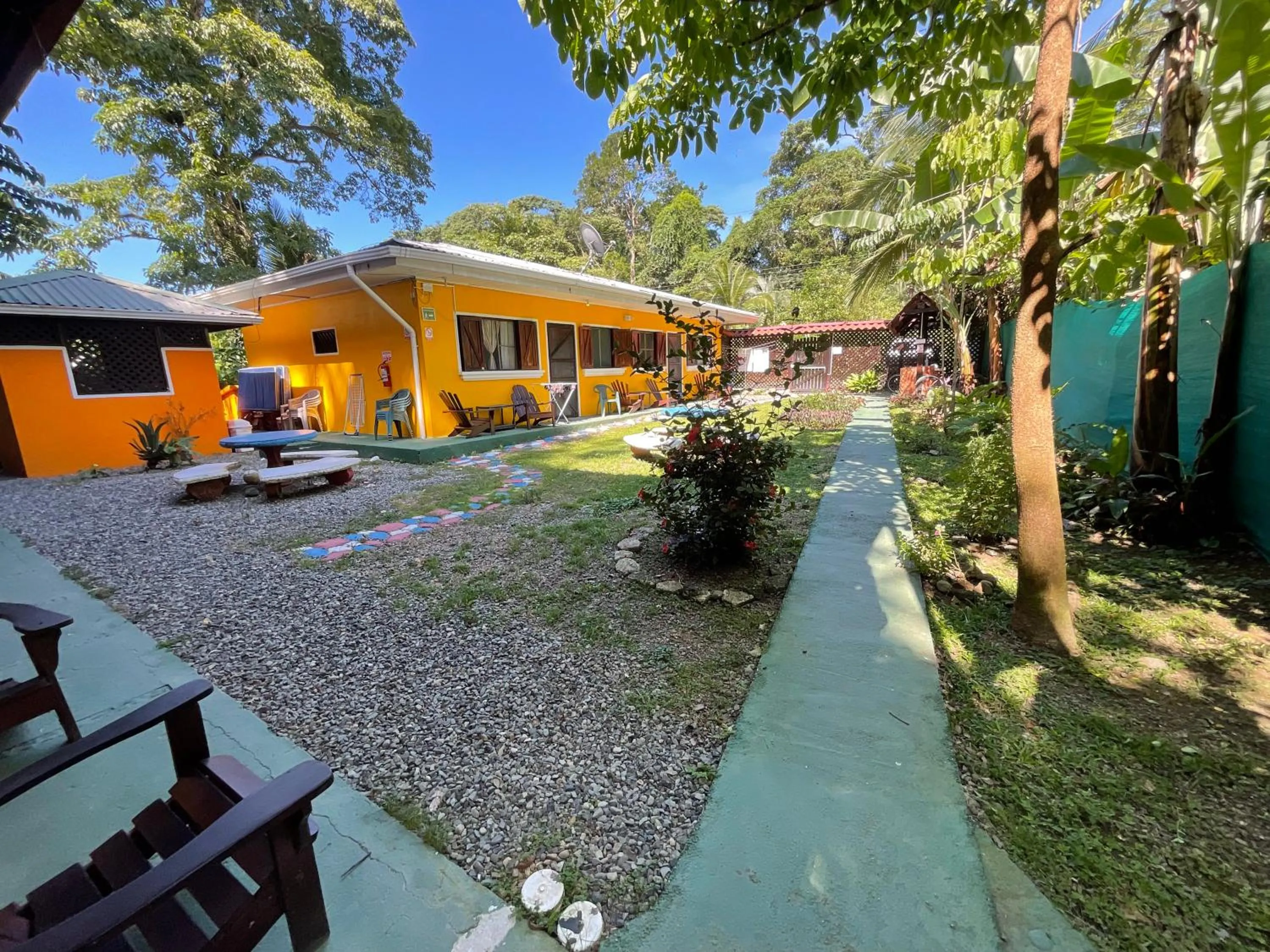 Las Casitas de Playa Ne gra