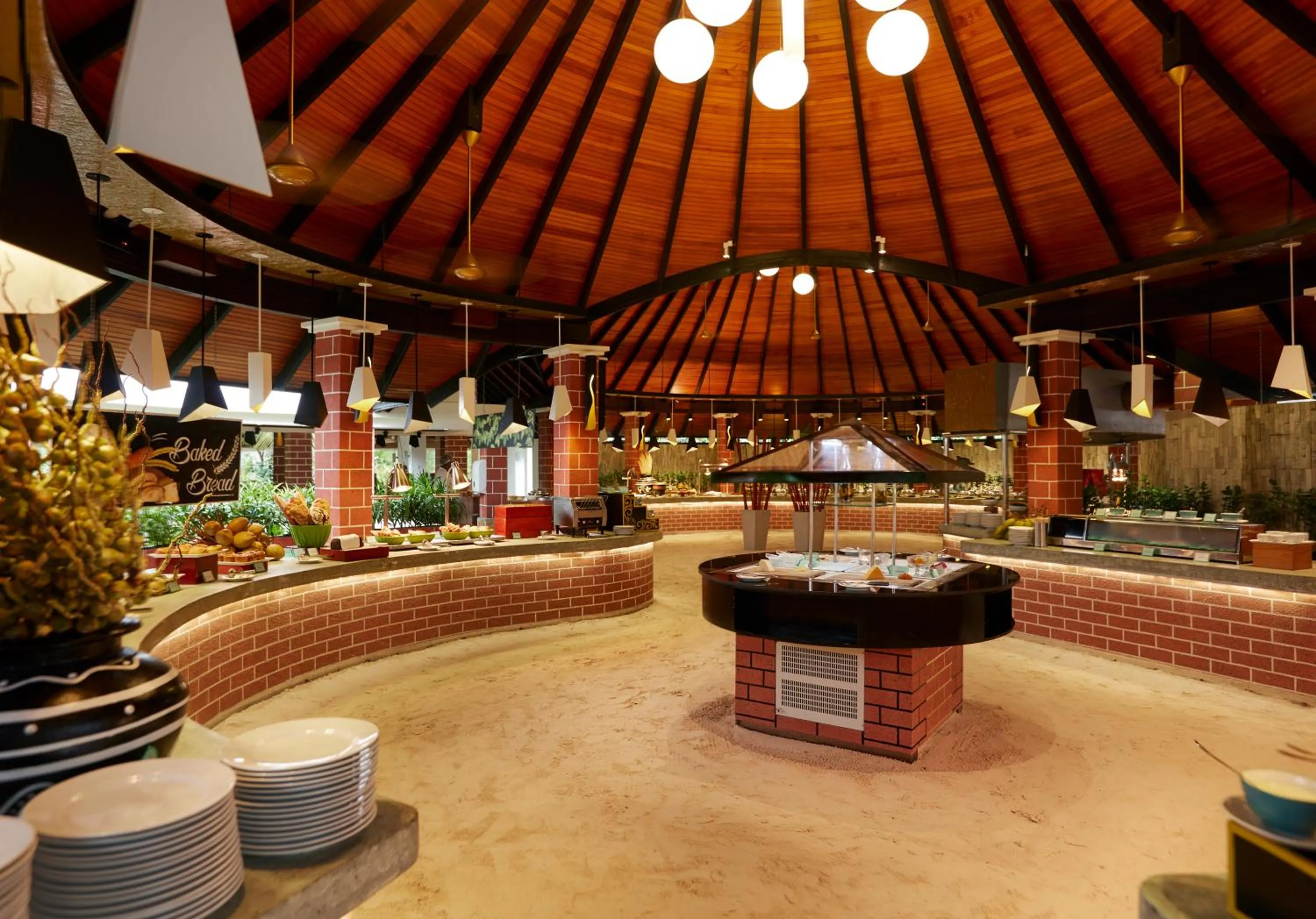 Restaurant/places to eat in Sun Siyam Iru Fushi with Free Transfer