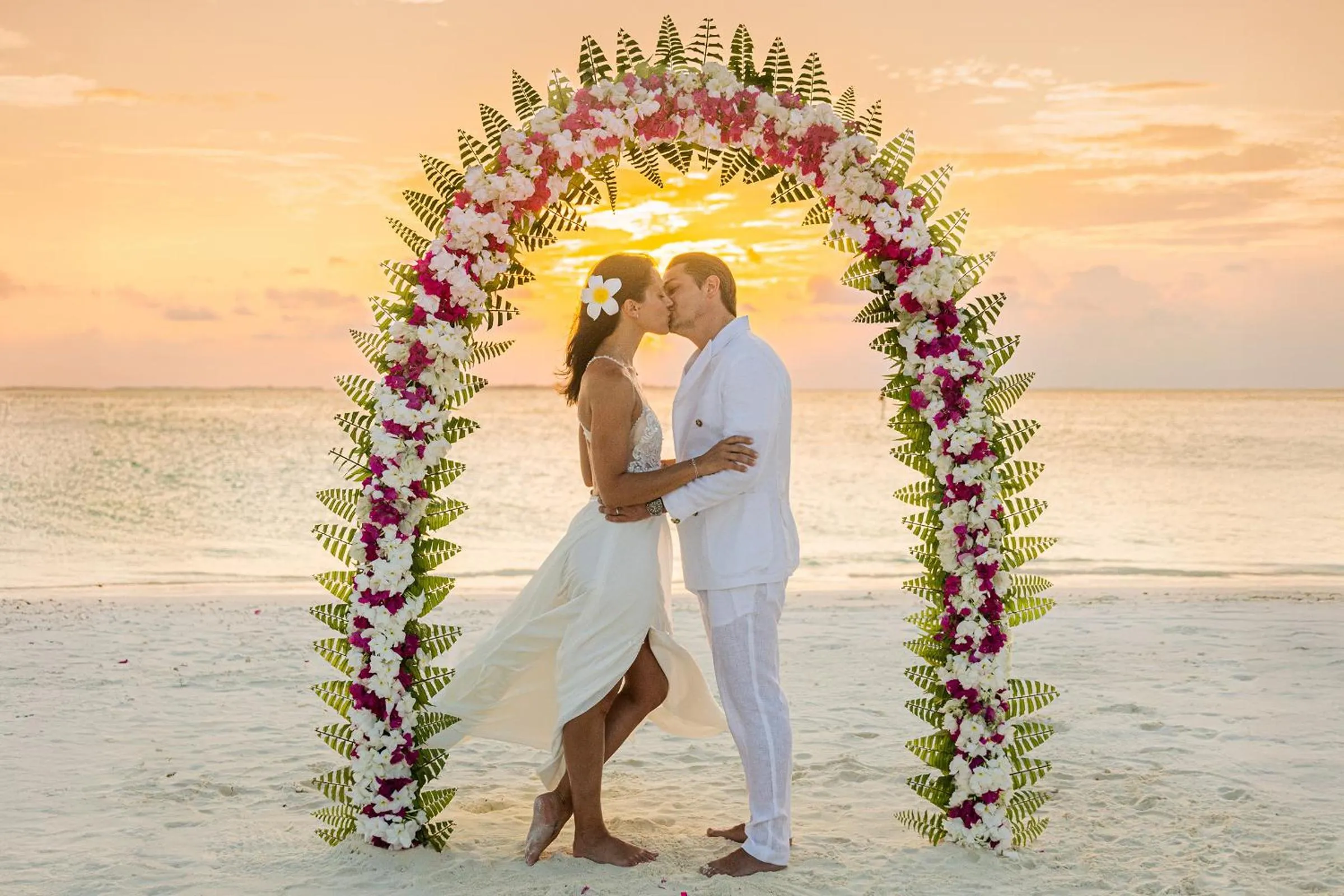 wedding in Sun Siyam Iru Fushi with Free Transfer