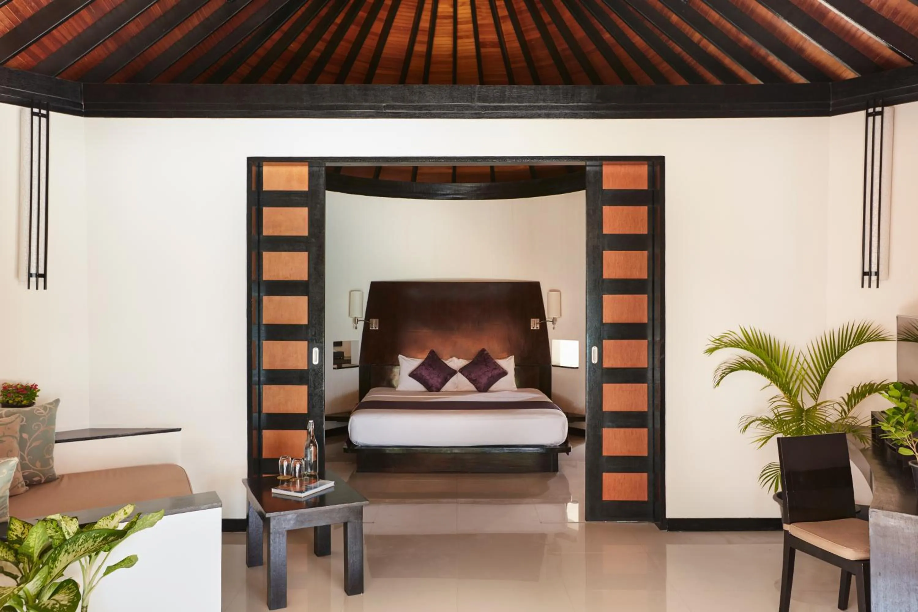 Living room, Bed in Sun Siyam Iru Fushi with Free Transfer