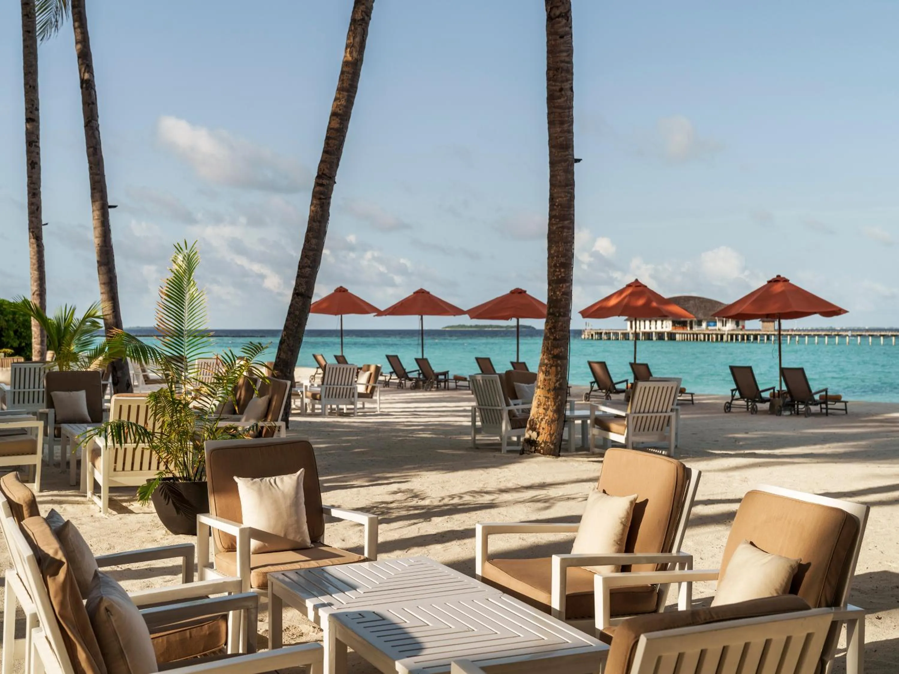 Lounge or bar in Sun Siyam Iru Fushi with Free Transfer