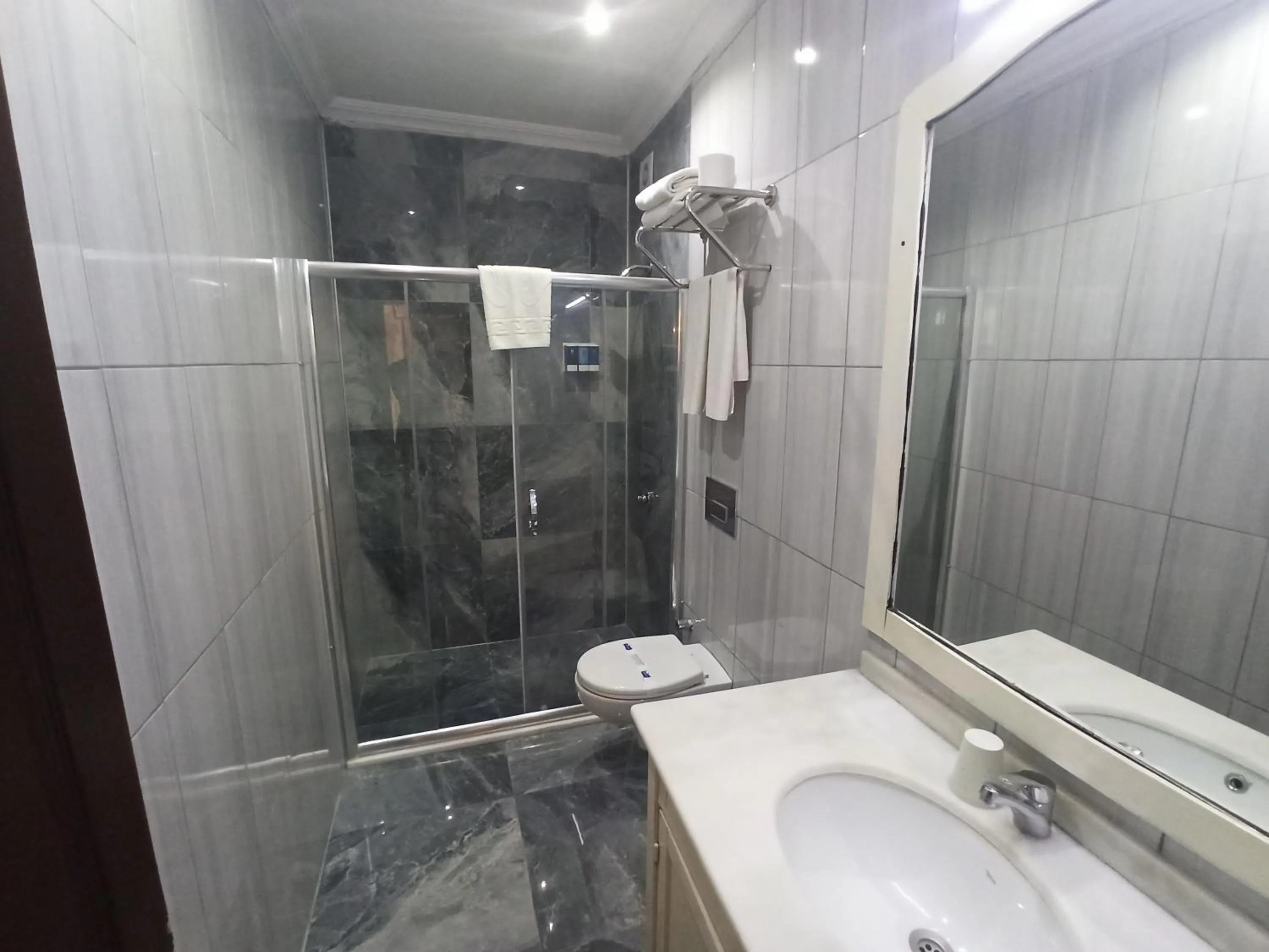 Bathroom in Asmali Hotel