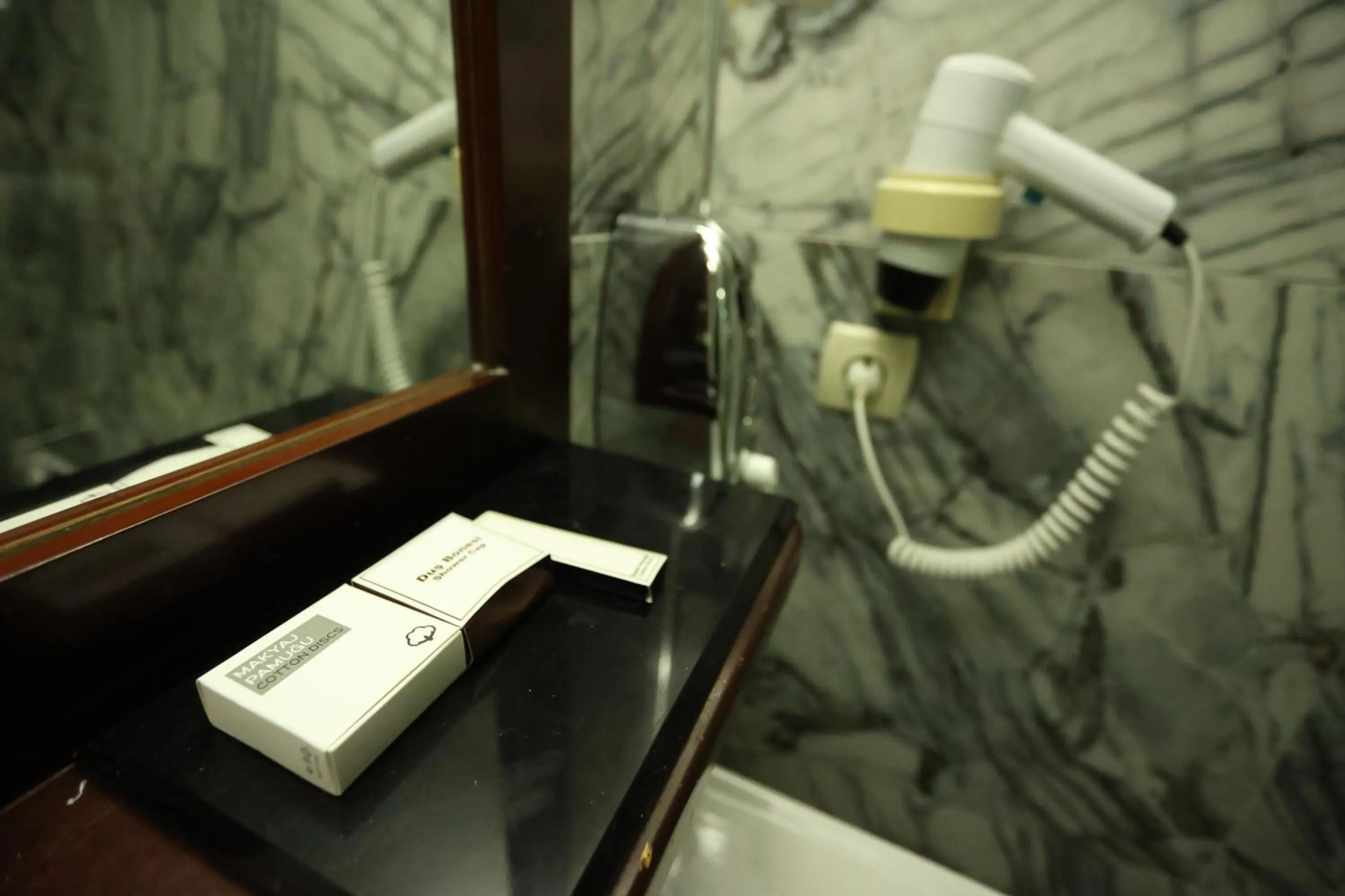 Bathroom in Asmali Hotel