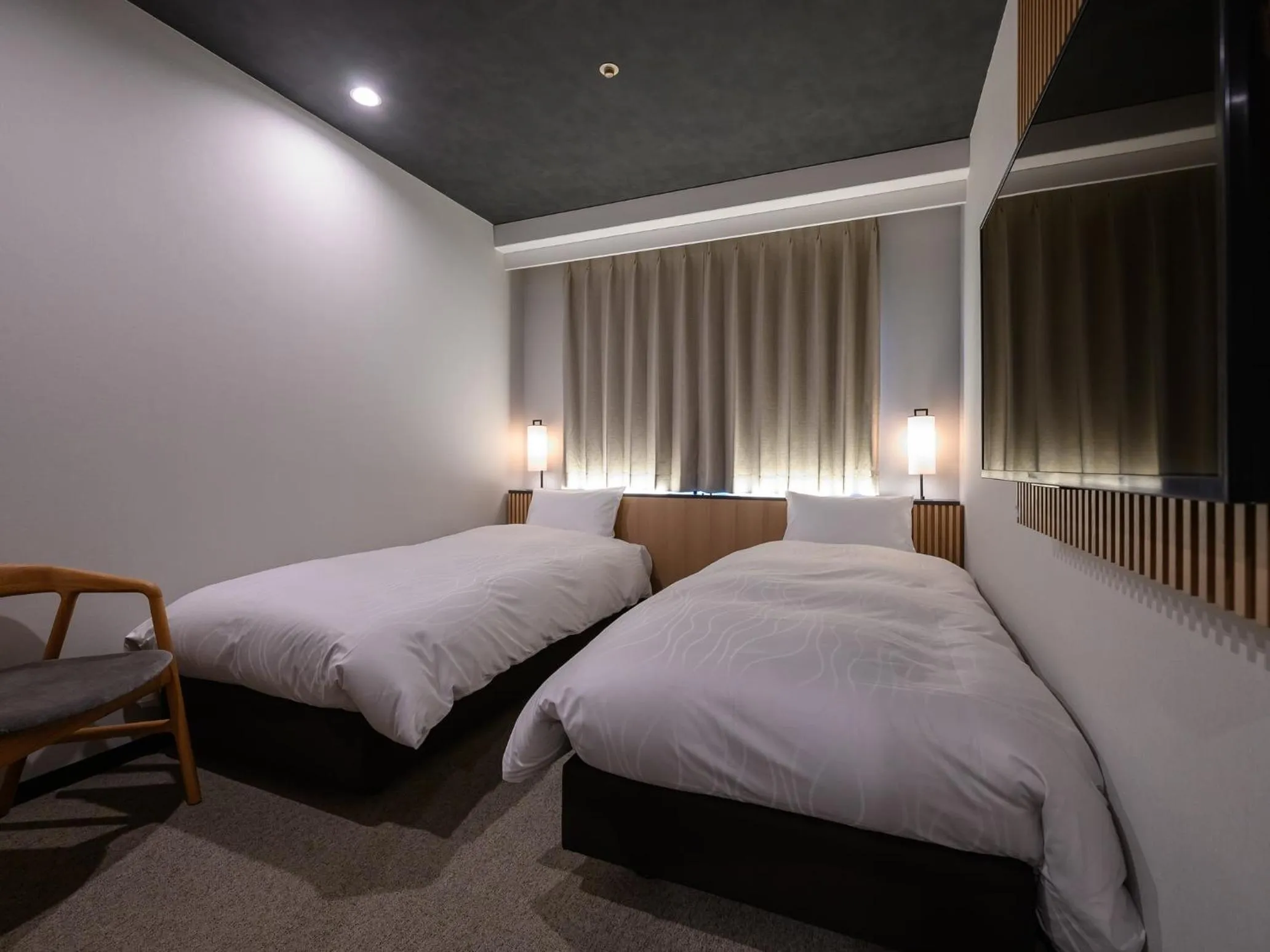 Photo of the whole room, Bed in Hotel Tsu Center Palace