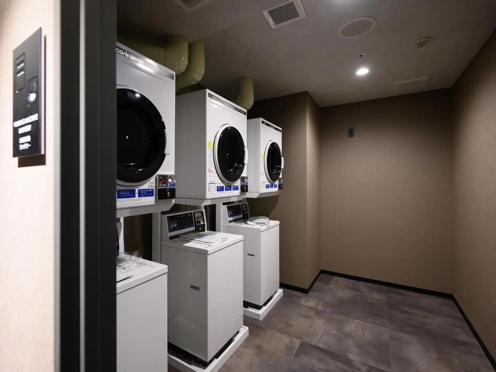 washing machine in Hotel Tsu Center Palace