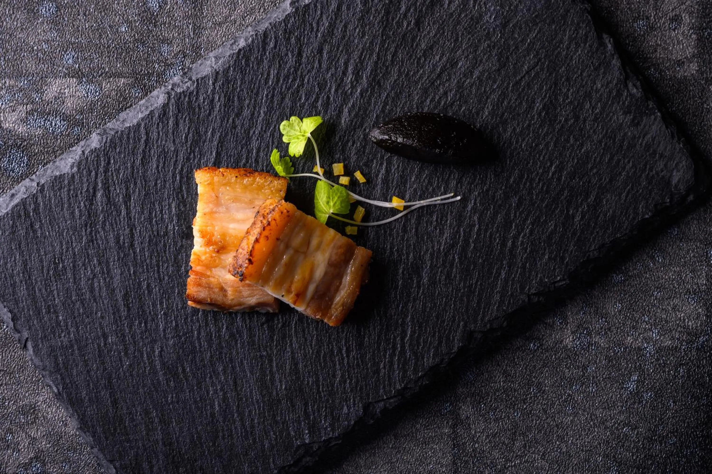 Restaurant/places to eat in Hotel Tsu Center Palace