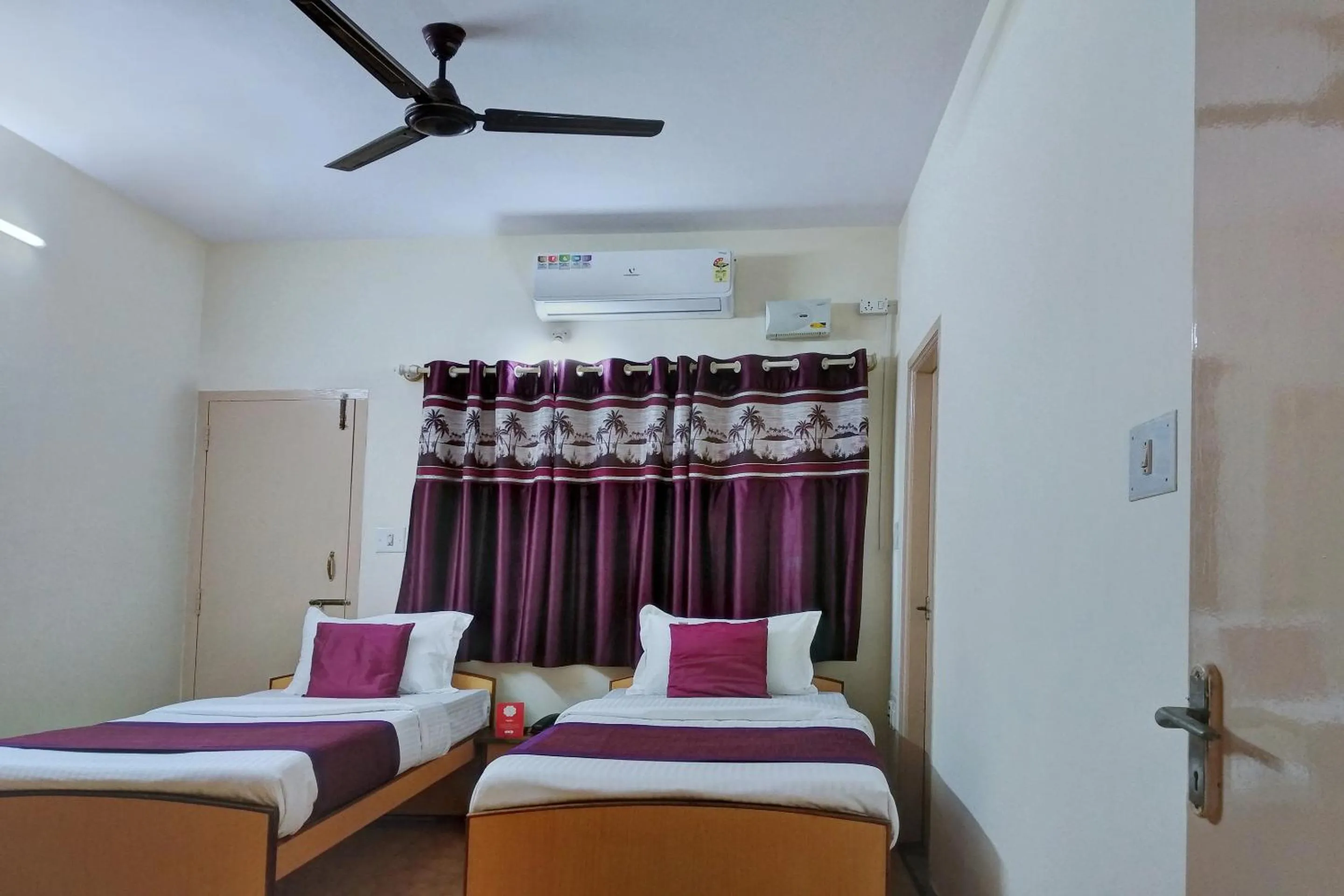 Bedroom, Bed in Super Hotel O Shree Mookambika Guest House Near Sri Someshwara Swami Temple