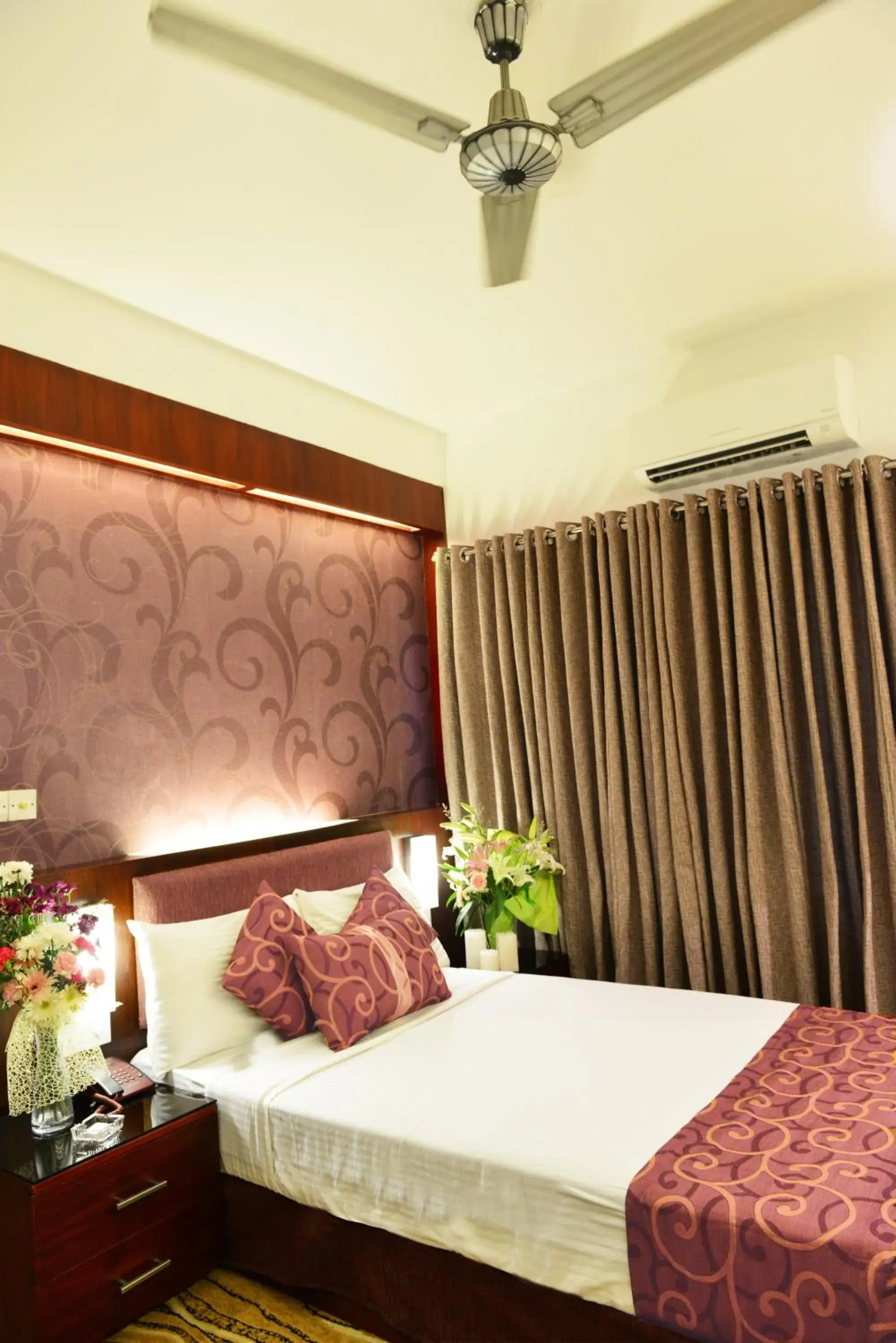 Standard Single Room in Amazon Lilly Lake View Residence Standard Single Room in Amazon Lilly Lake View Residence