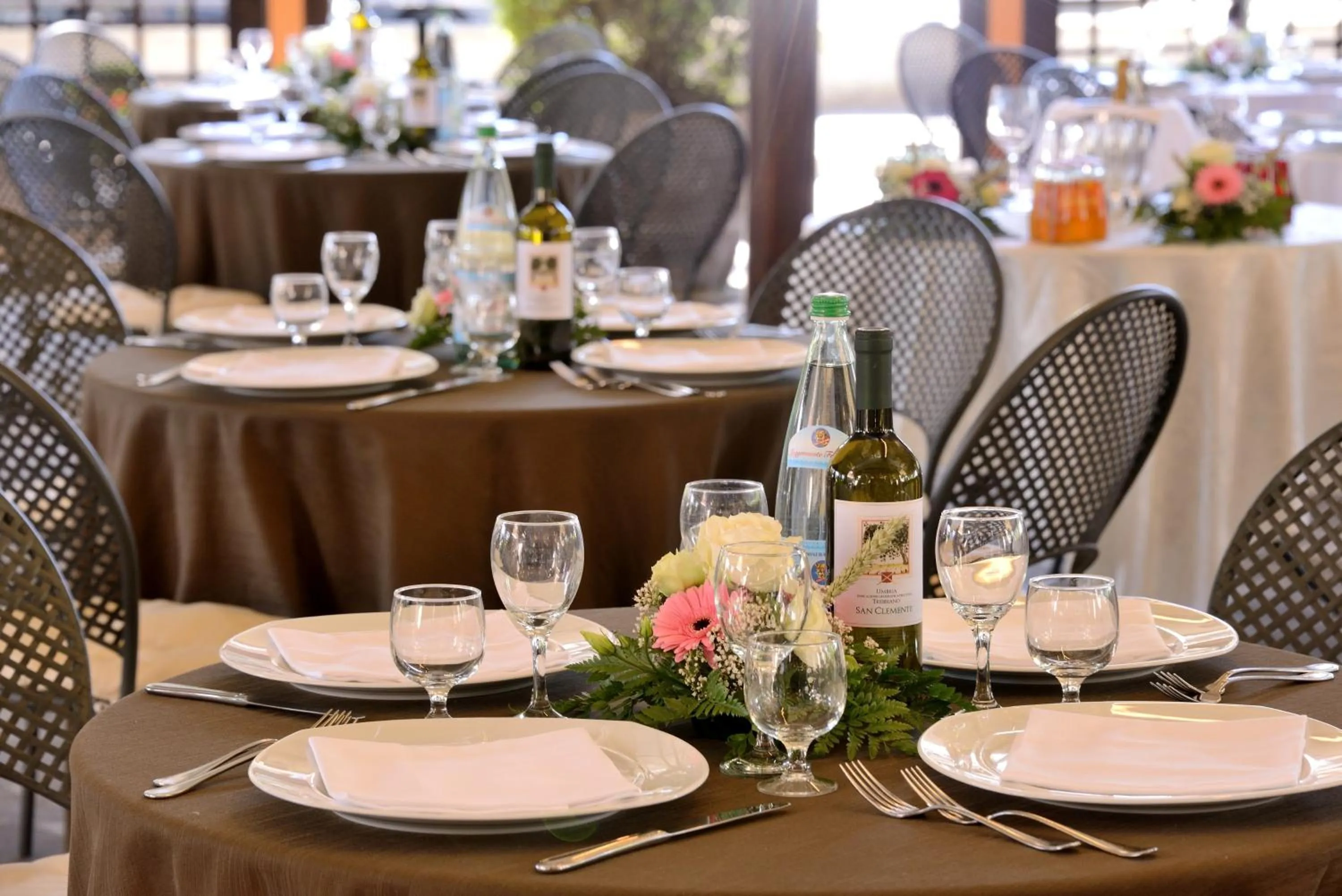 Restaurant/places to eat in Hotel Frate Sole