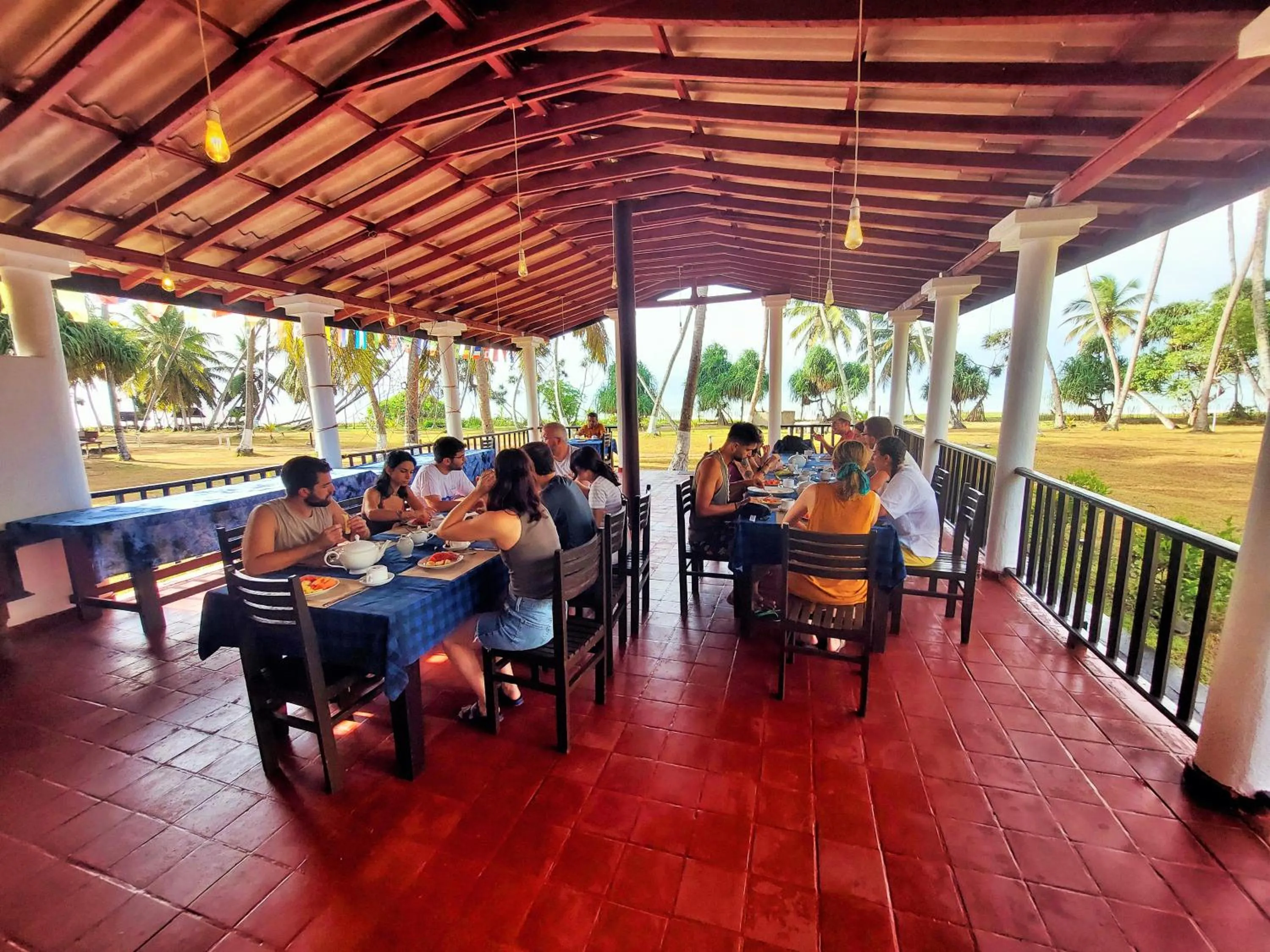 Restaurant/places to eat in Helios Beach Resort