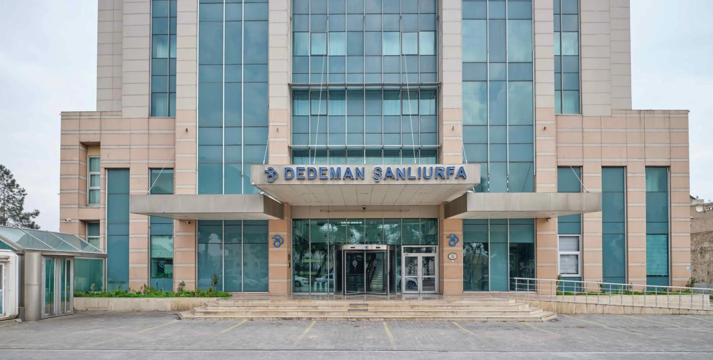 Property building in Dedeman Sanliurfa