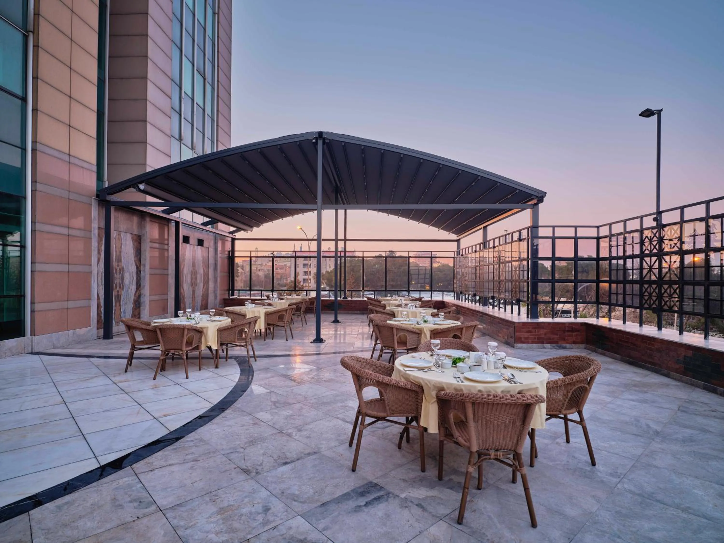 Patio in Dedeman Sanliurfa