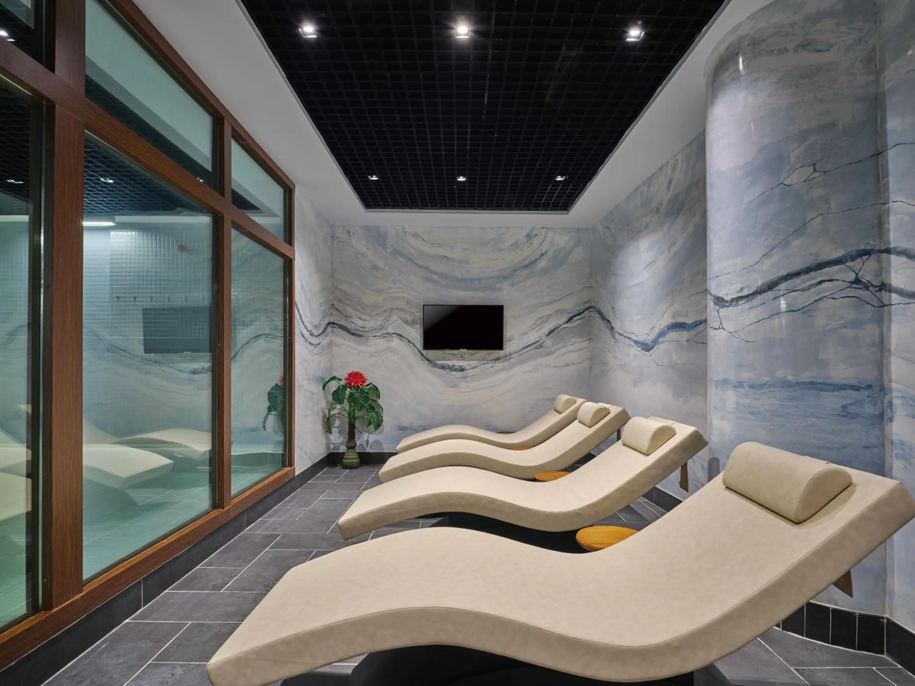 Pool view in Dedeman Sanliurfa