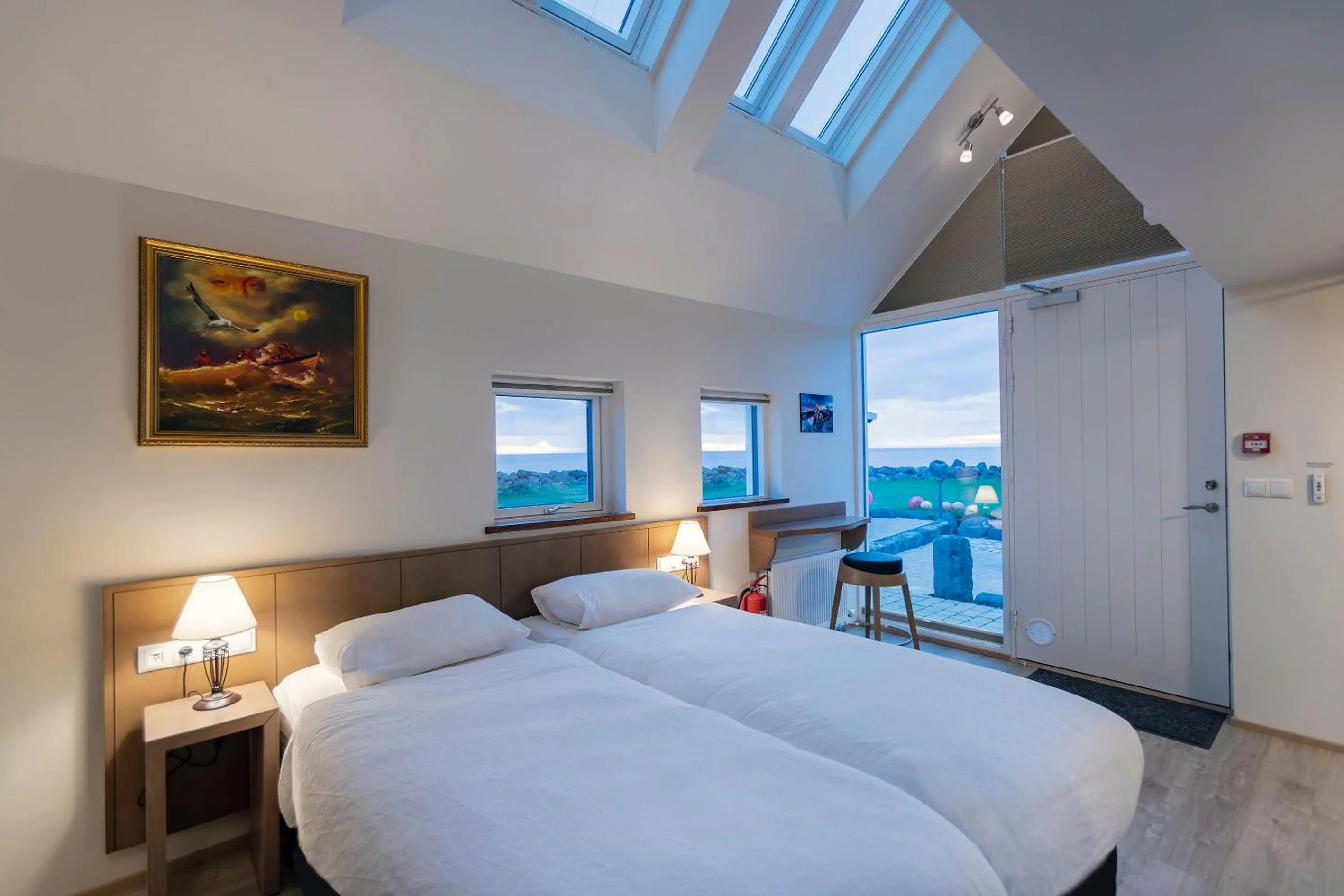 Sea view, Bed in Hlid Fisherman's Village