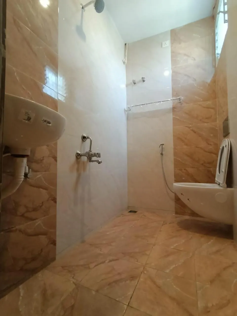 Srirathna Temple View Inn