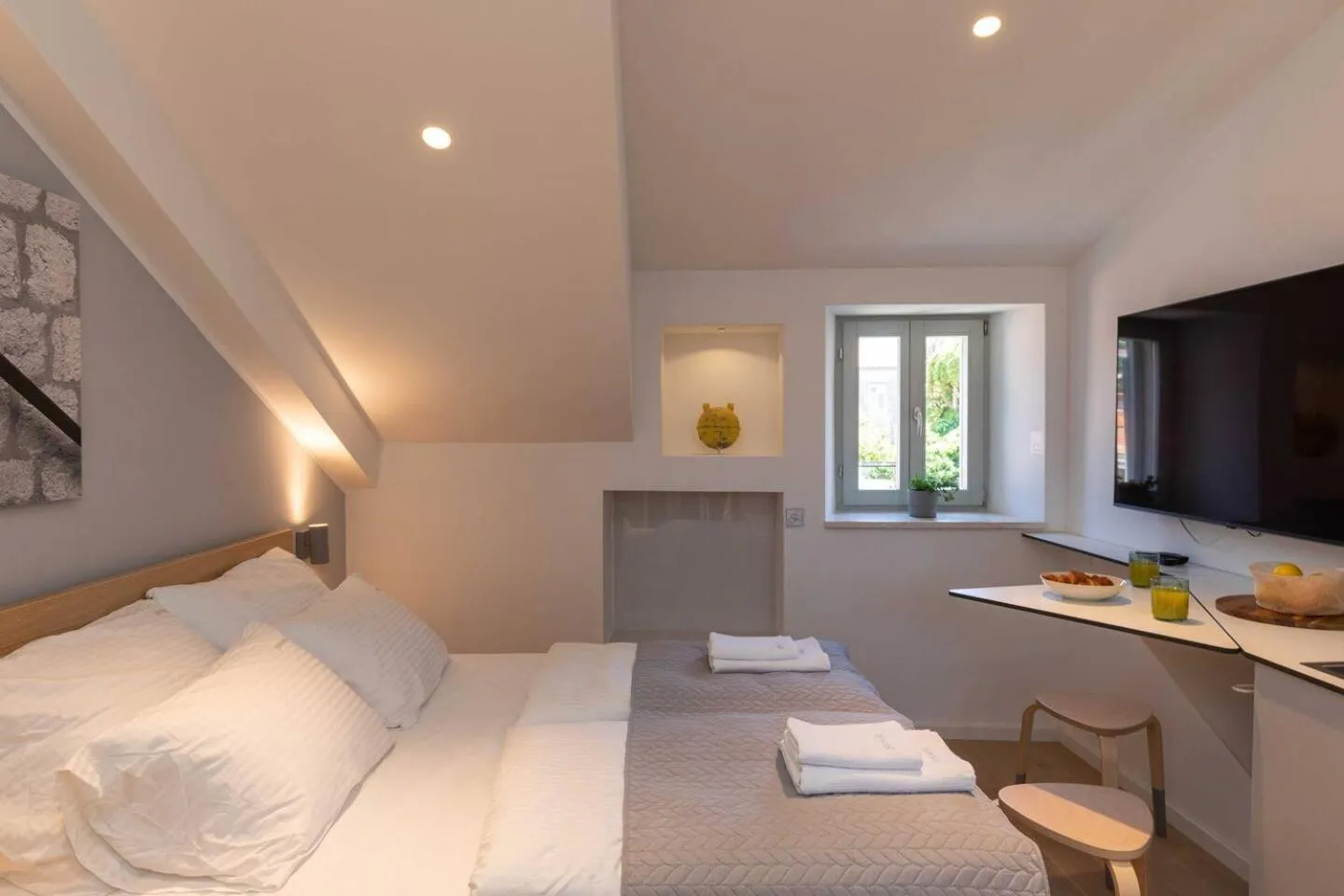 Bedroom, Bed in Old Town Apartments u nikse