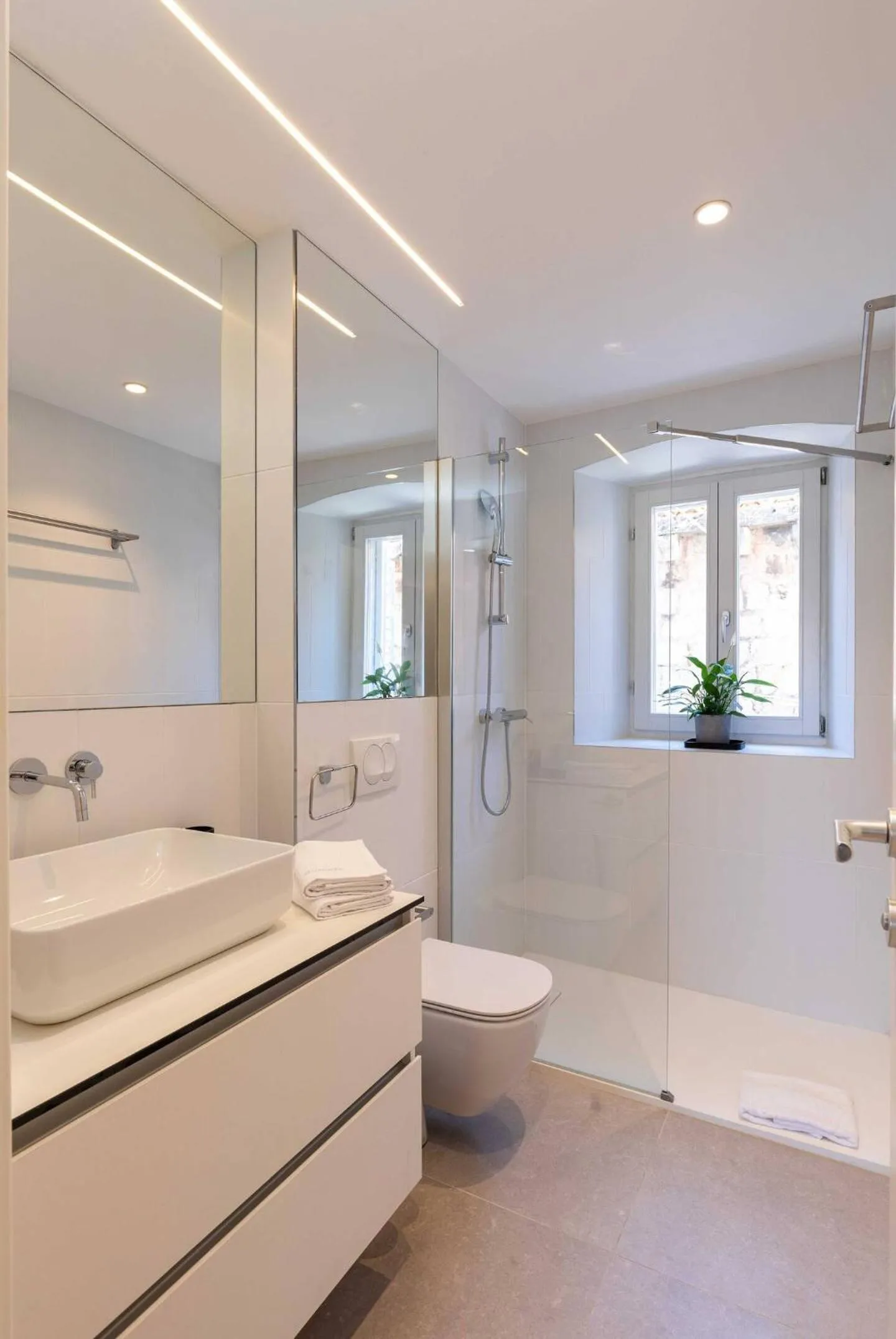 Bathroom in Old Town Apartments u nikse