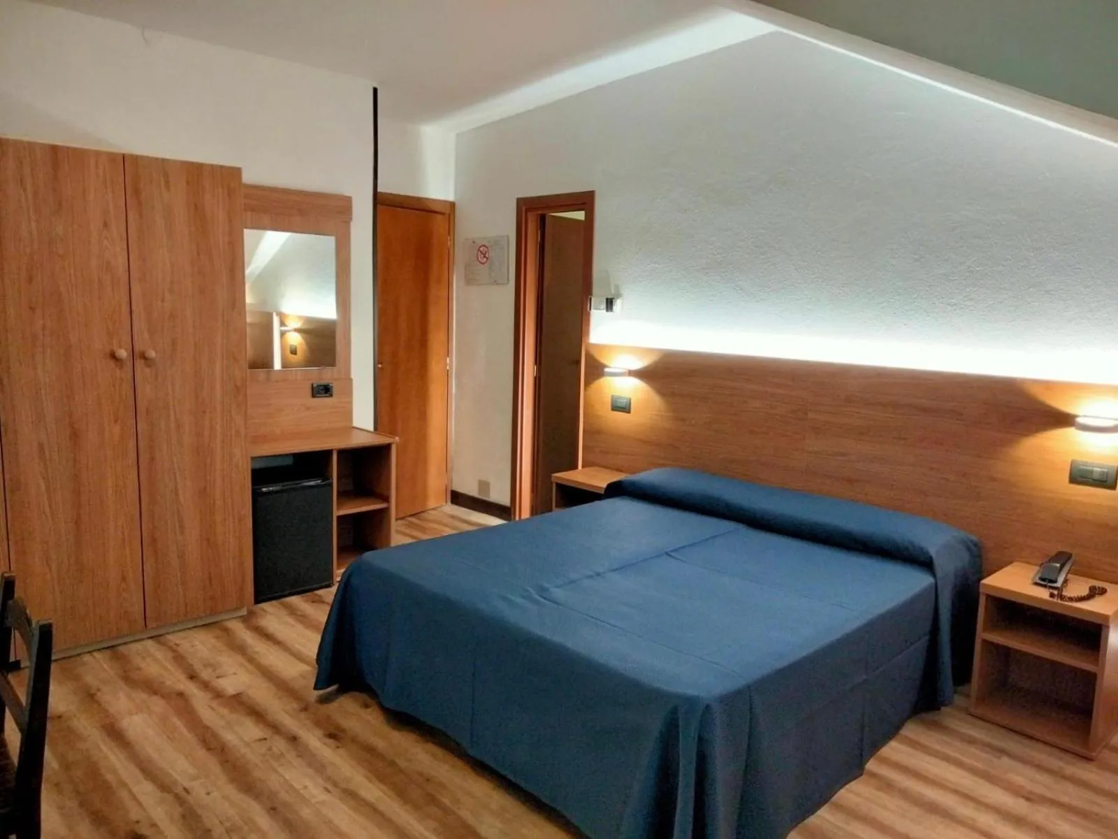 Bed in Hotel Tripoli La Margherita