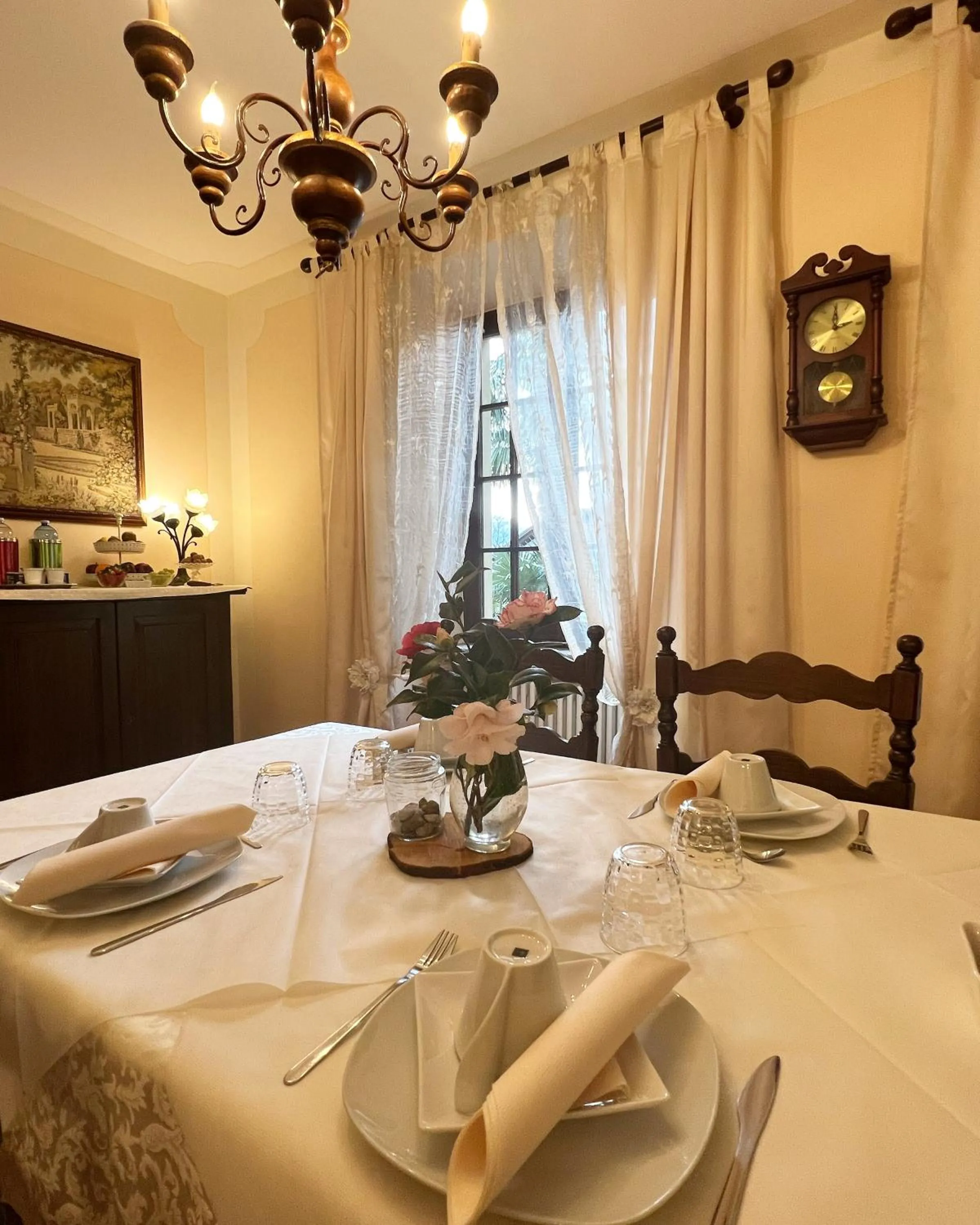 Dining area in B&B Azalea