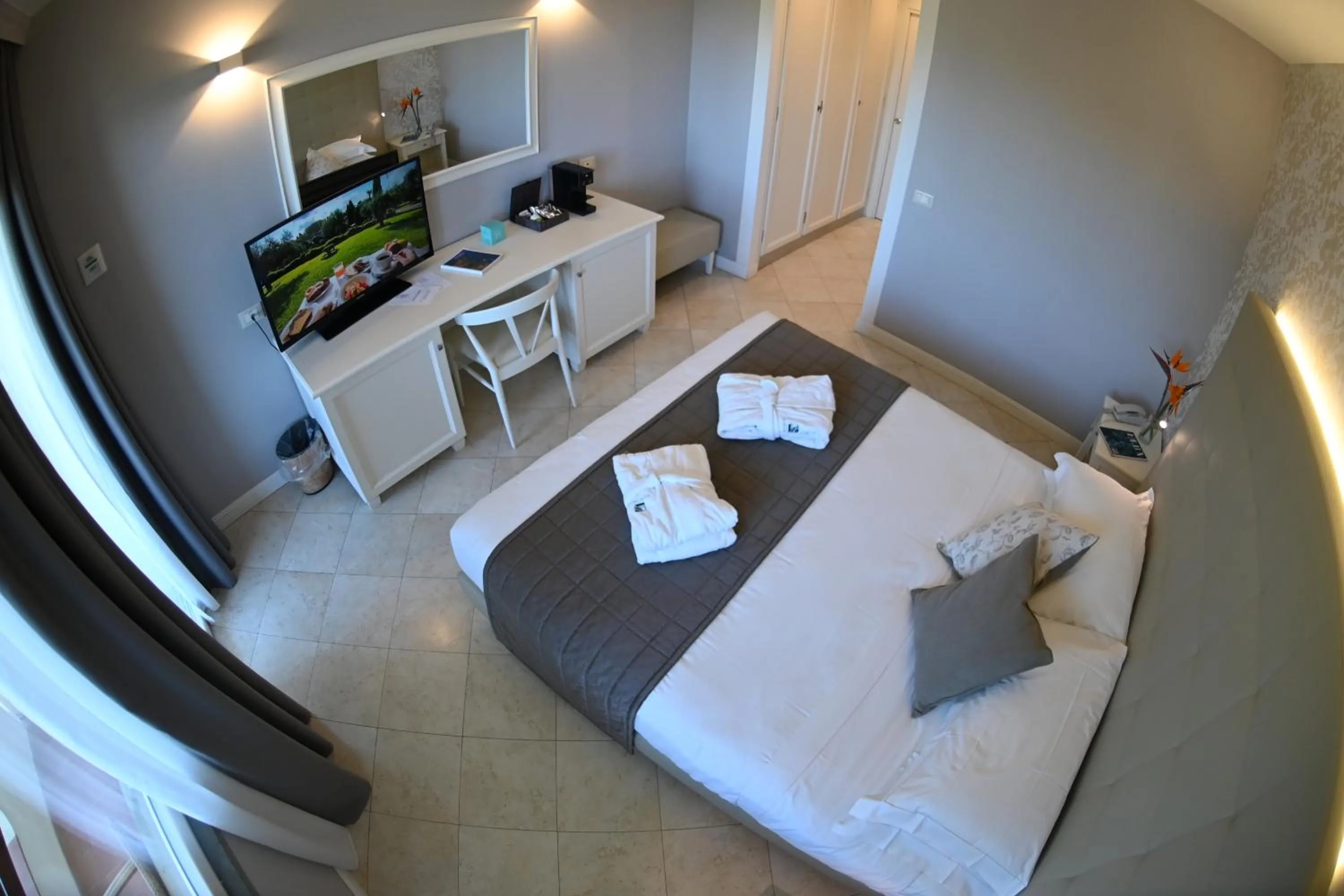 Bedroom, Bed in Hotel Airone isola d'Elba