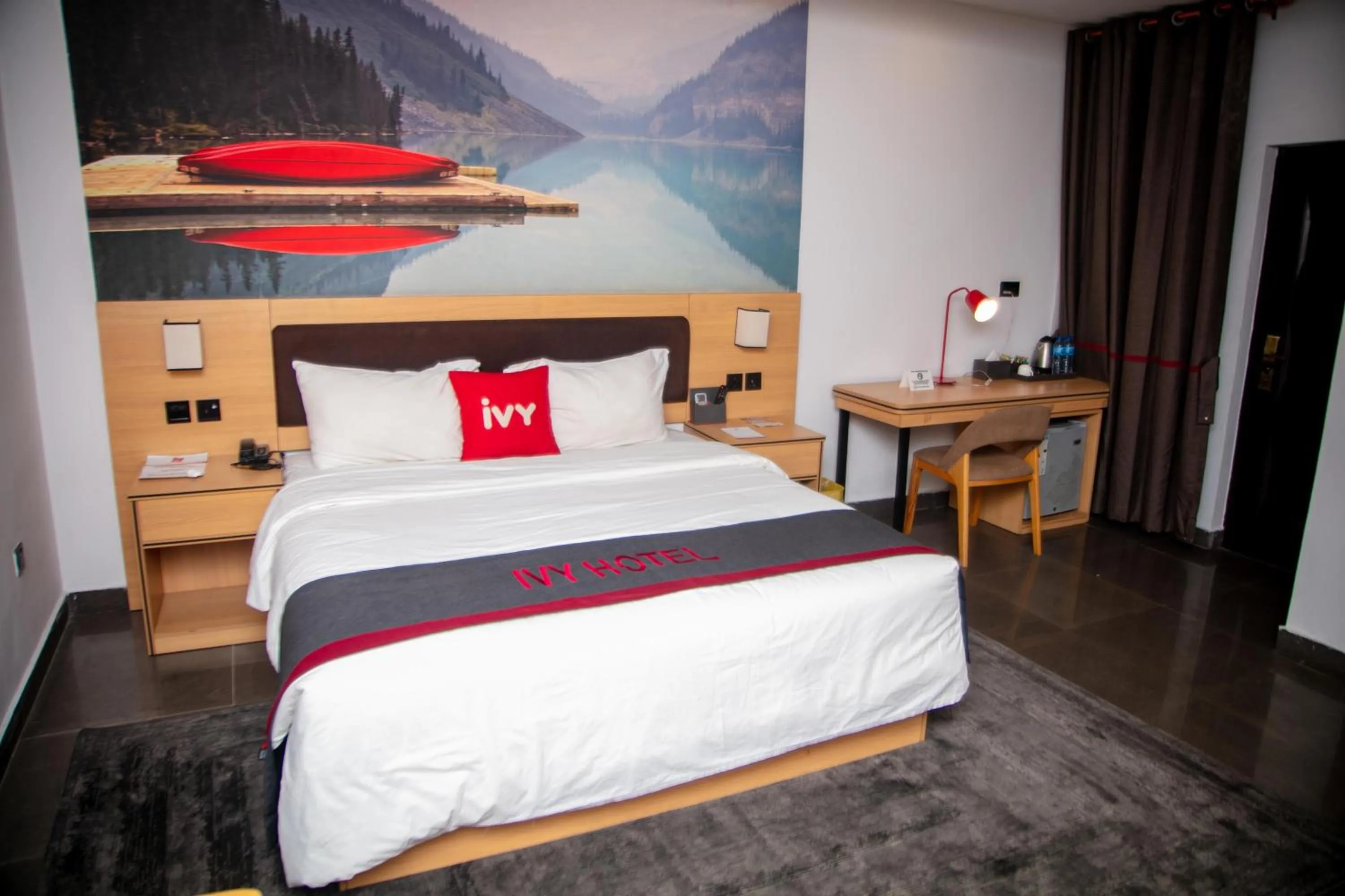 Bed in Ivy Hotel Emerald