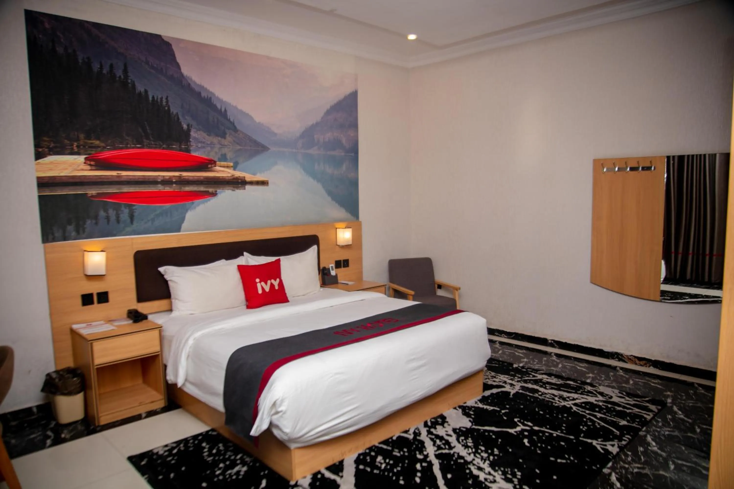 Bed in Ivy Hotel Emerald