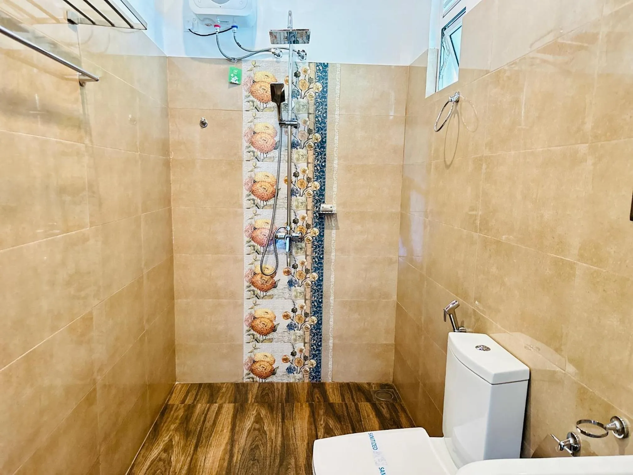 Bathroom in Gamodh Citadel Resort