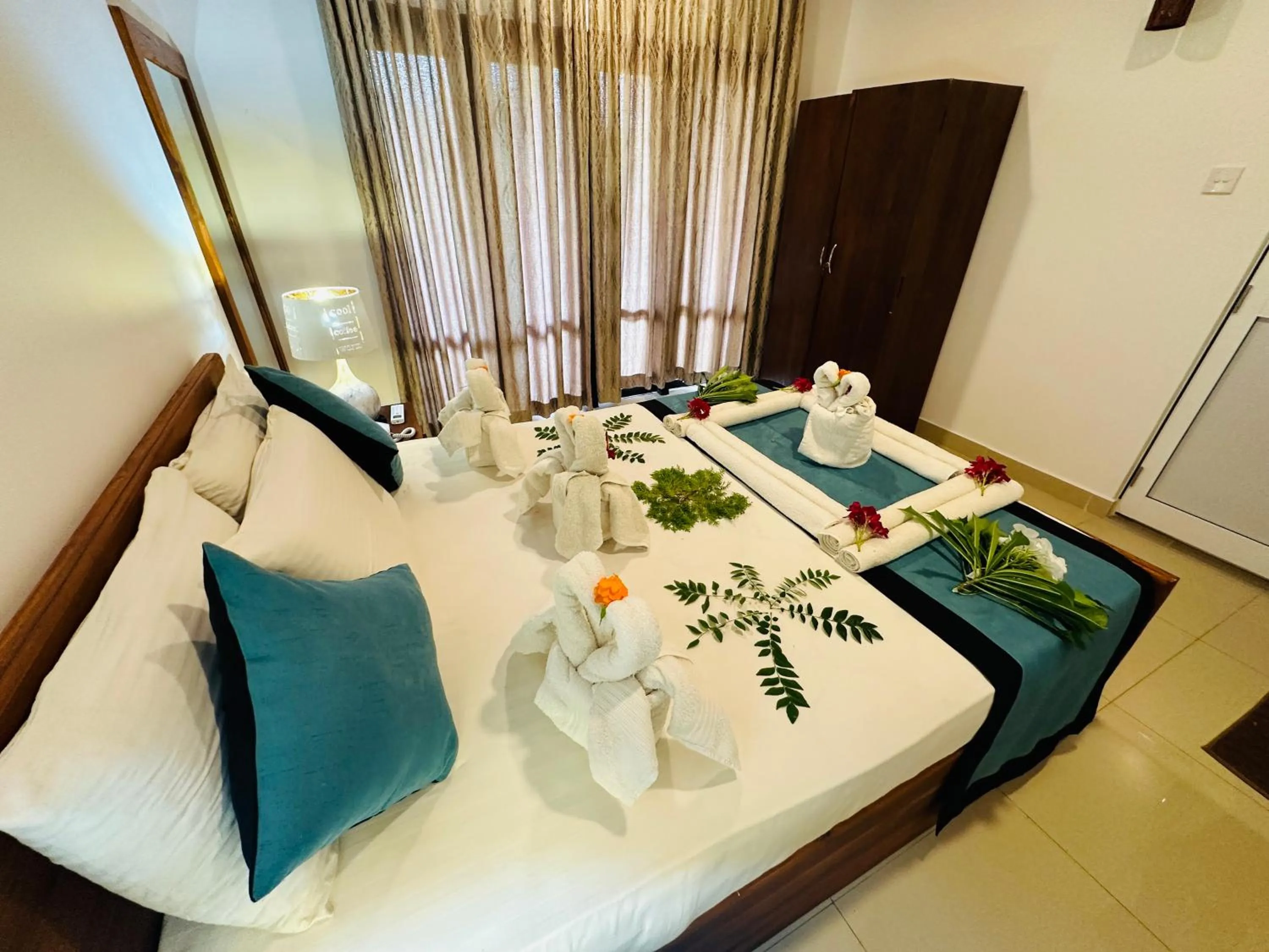 Bed in Gamodh Citadel Resort